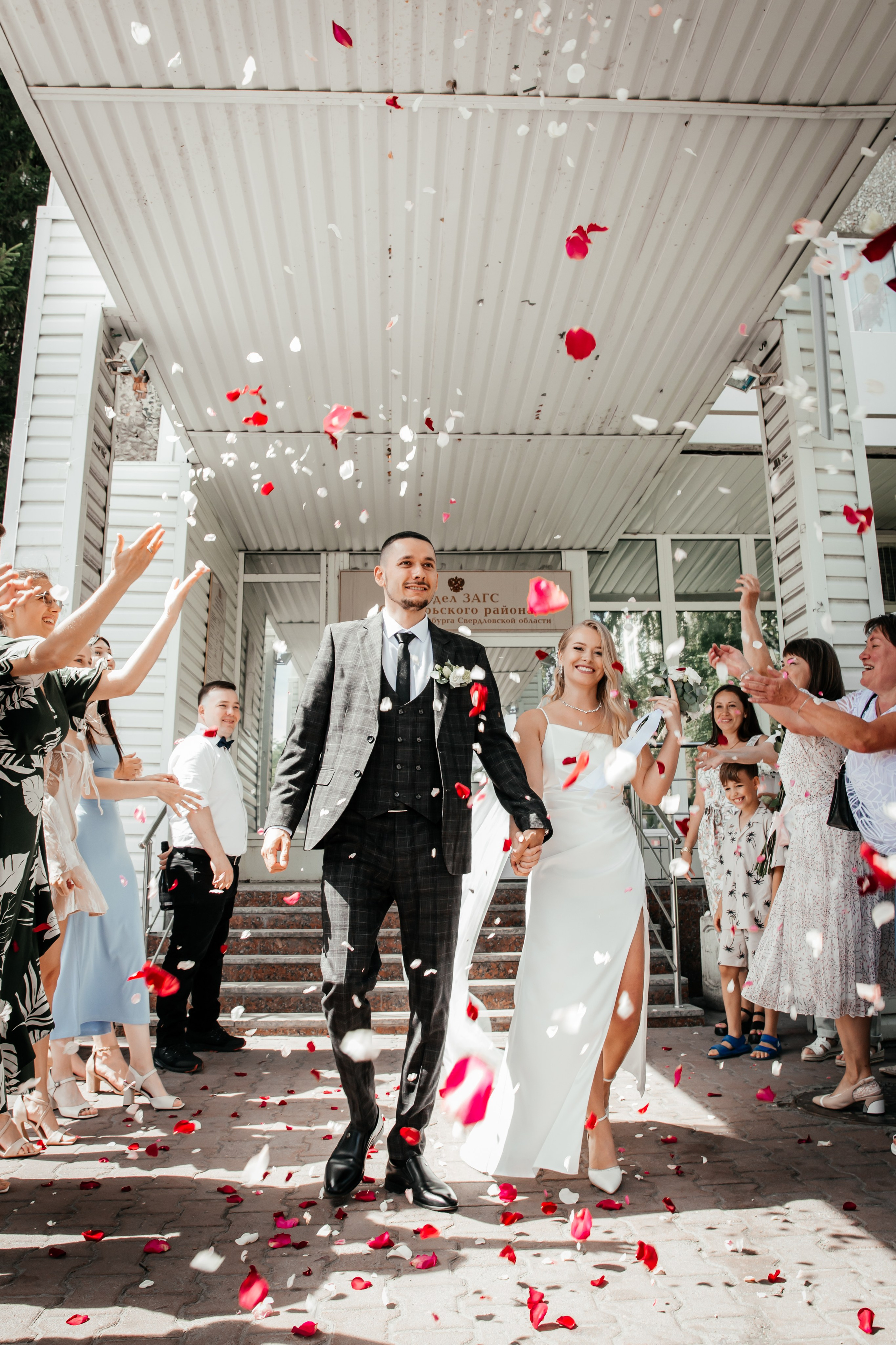 MORE WEDDING PHOTOS. Главная