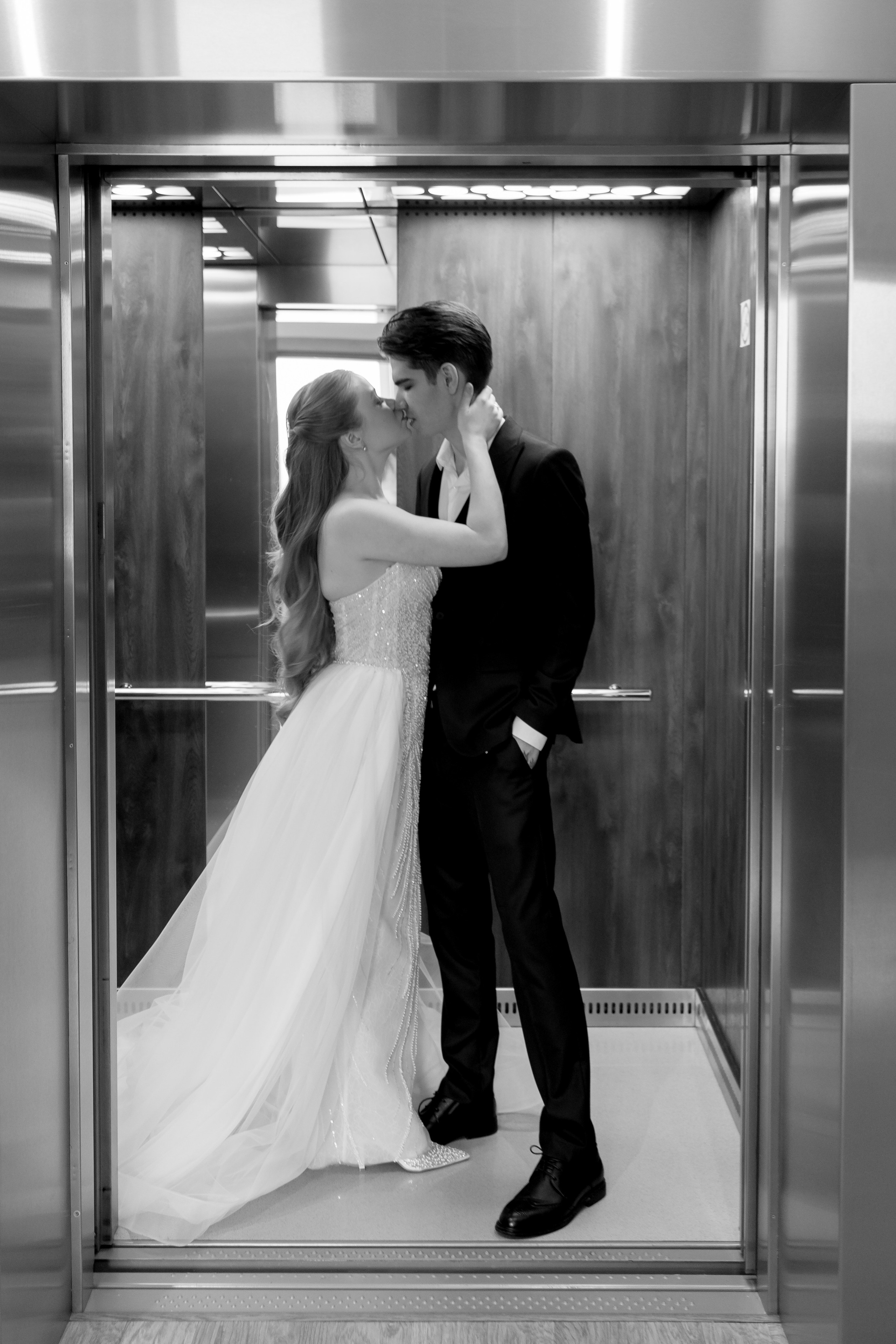 СВАДЕБНАЯ СЬЕМКА СБОРОВ В ОТЕЛЕ И ВЫЕЗД НА ЦЕРЕМОНИЮ (СНЯТО В СИБИРЕ В НИЖНЕВАРТОВСКЕ). Профессиональный фотограф, Санкт-Петербург — Виктория Богомолова