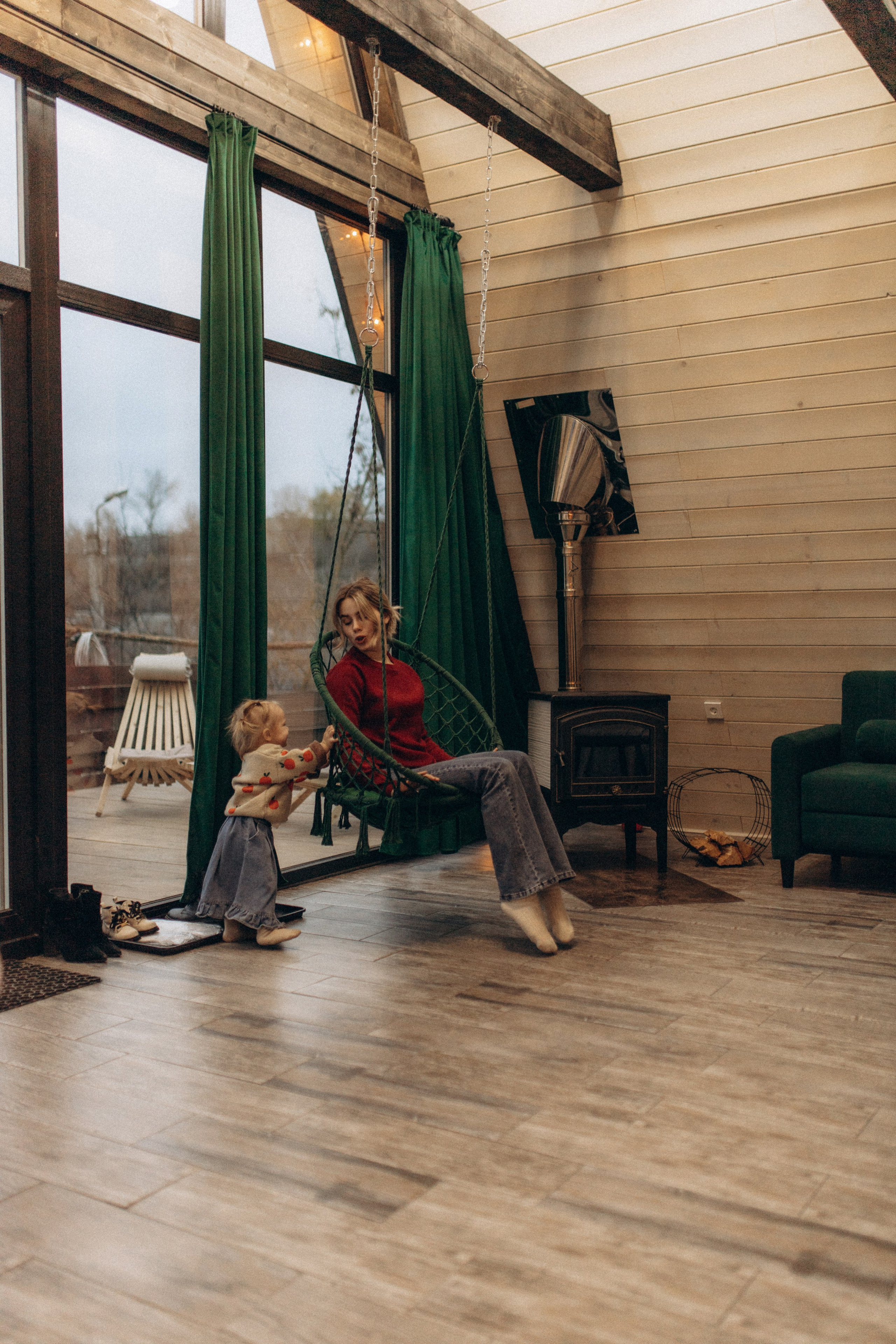 Алиса и мама. Семейный фотограф Губкин/Старый Оскол