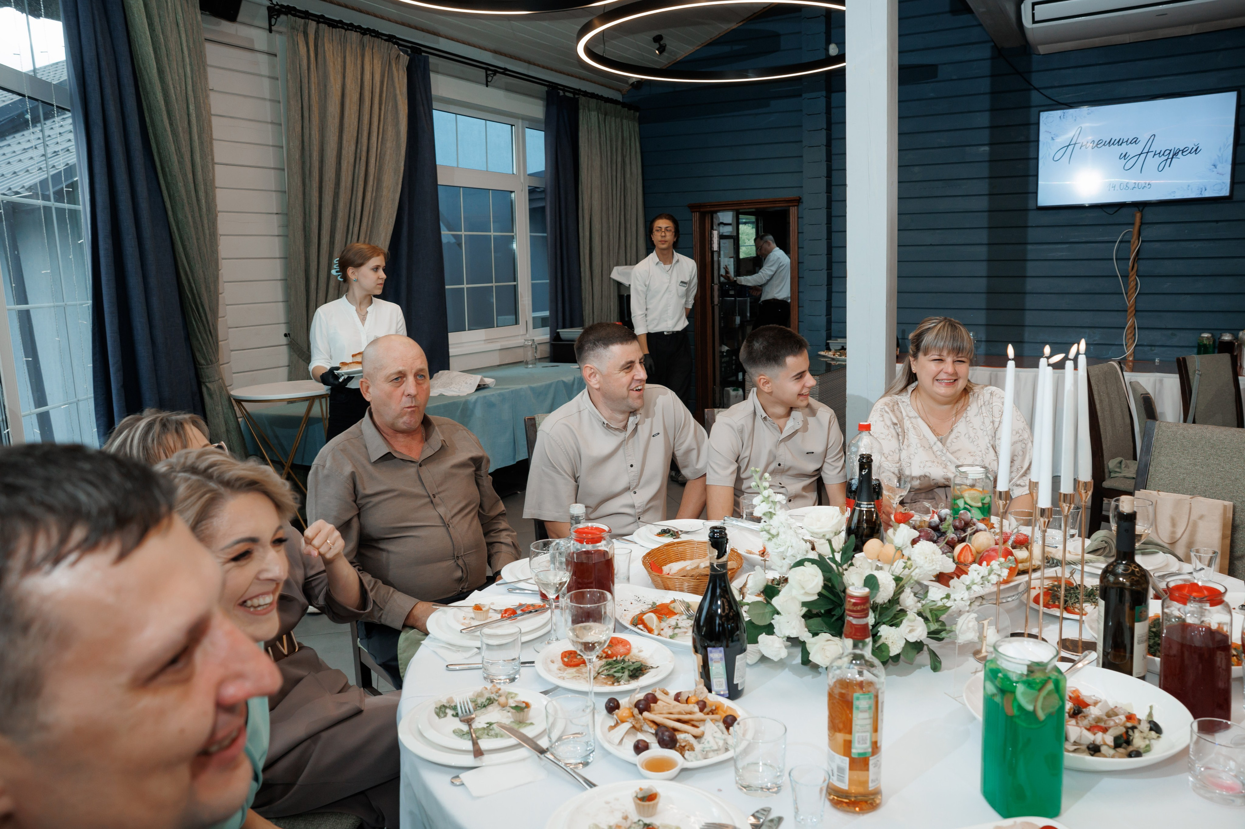 Регистрация в отеле Fish Point, ЗАГС Бутово, прогулка в Остафьево. Свадебный и репортажный фотограф (Москва, Королев и другие)