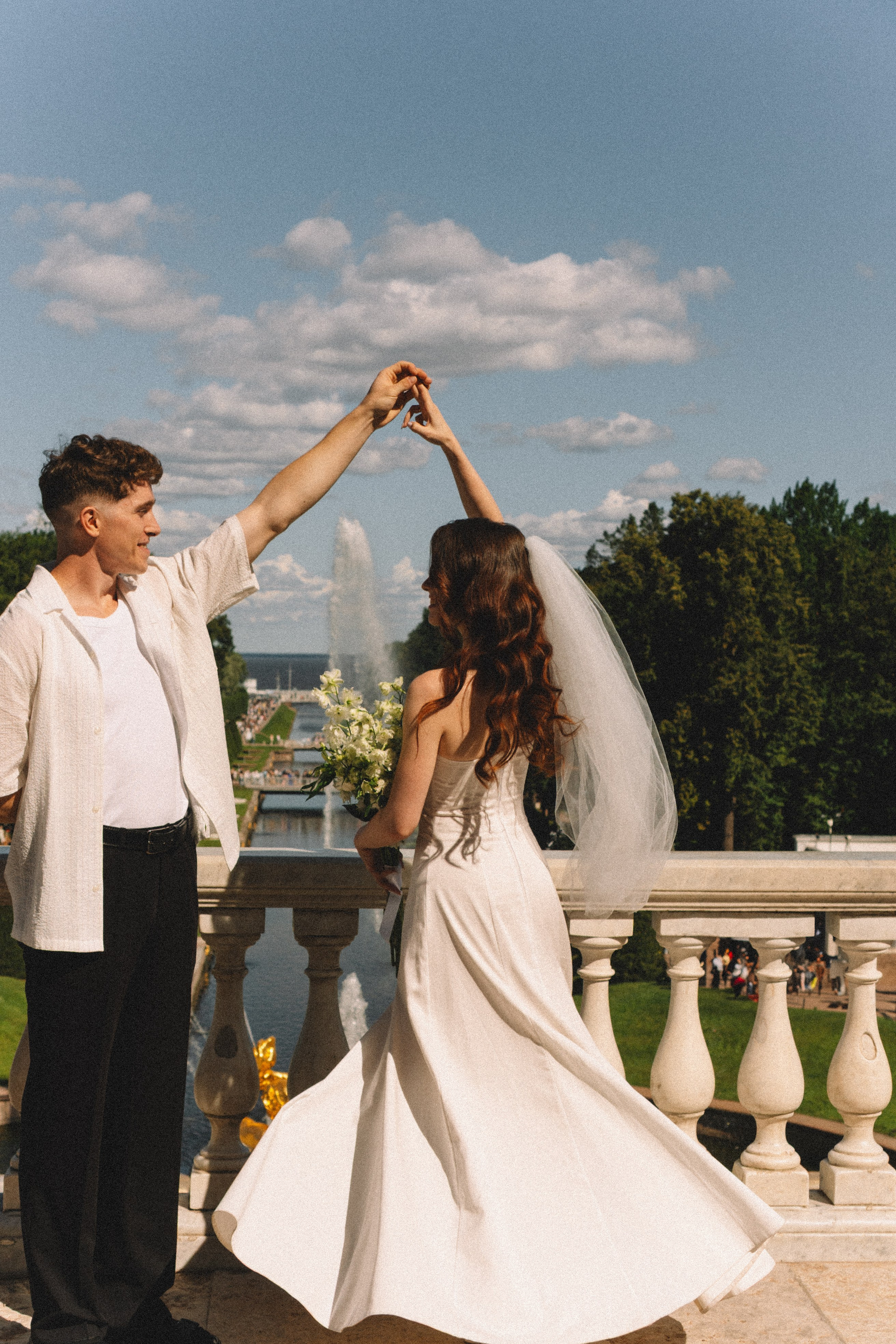 СВАДЕБНАЯ СЬЕМКА В ПЕТЕРГОФЕ И СЬЕМКА РЕПОРТАЖА В ЗАГСЕ ПЕТЕРГОФА. Профессиональный фотограф, Санкт-Петербург — Виктория Богомолова