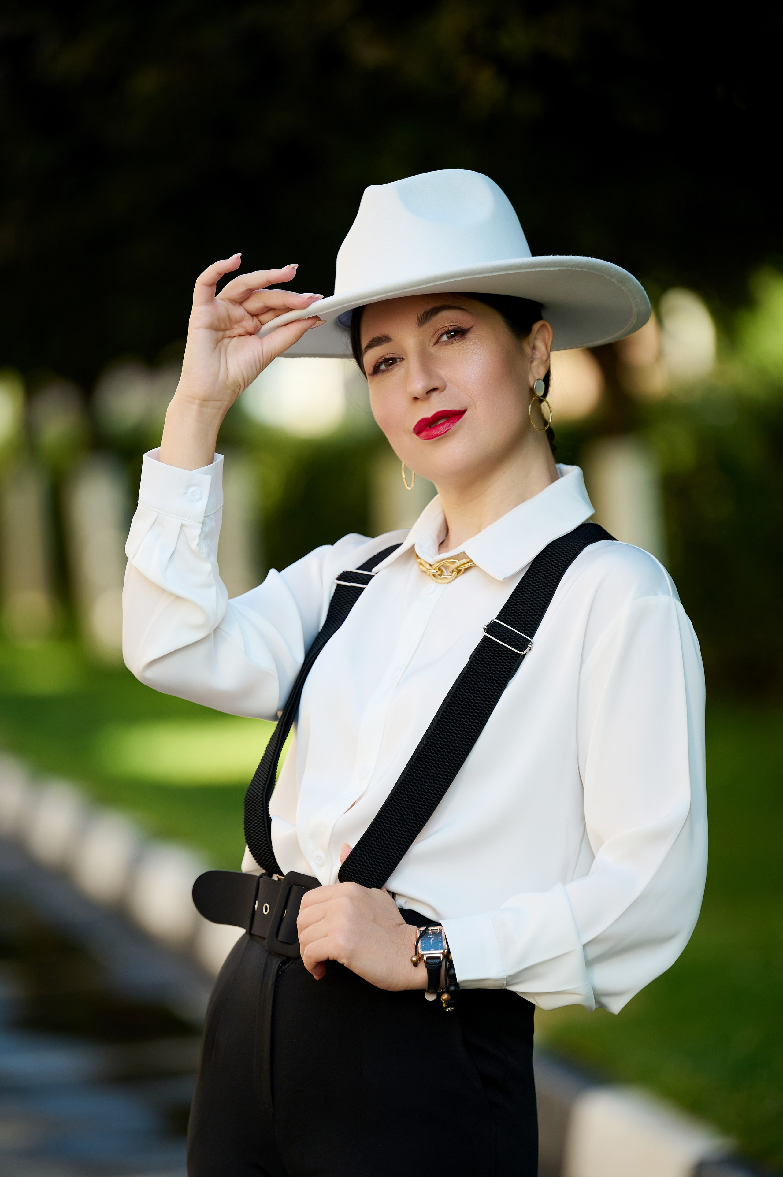 Девушка в шляпе. Свадебный, семейный фотограф в Краснодаре