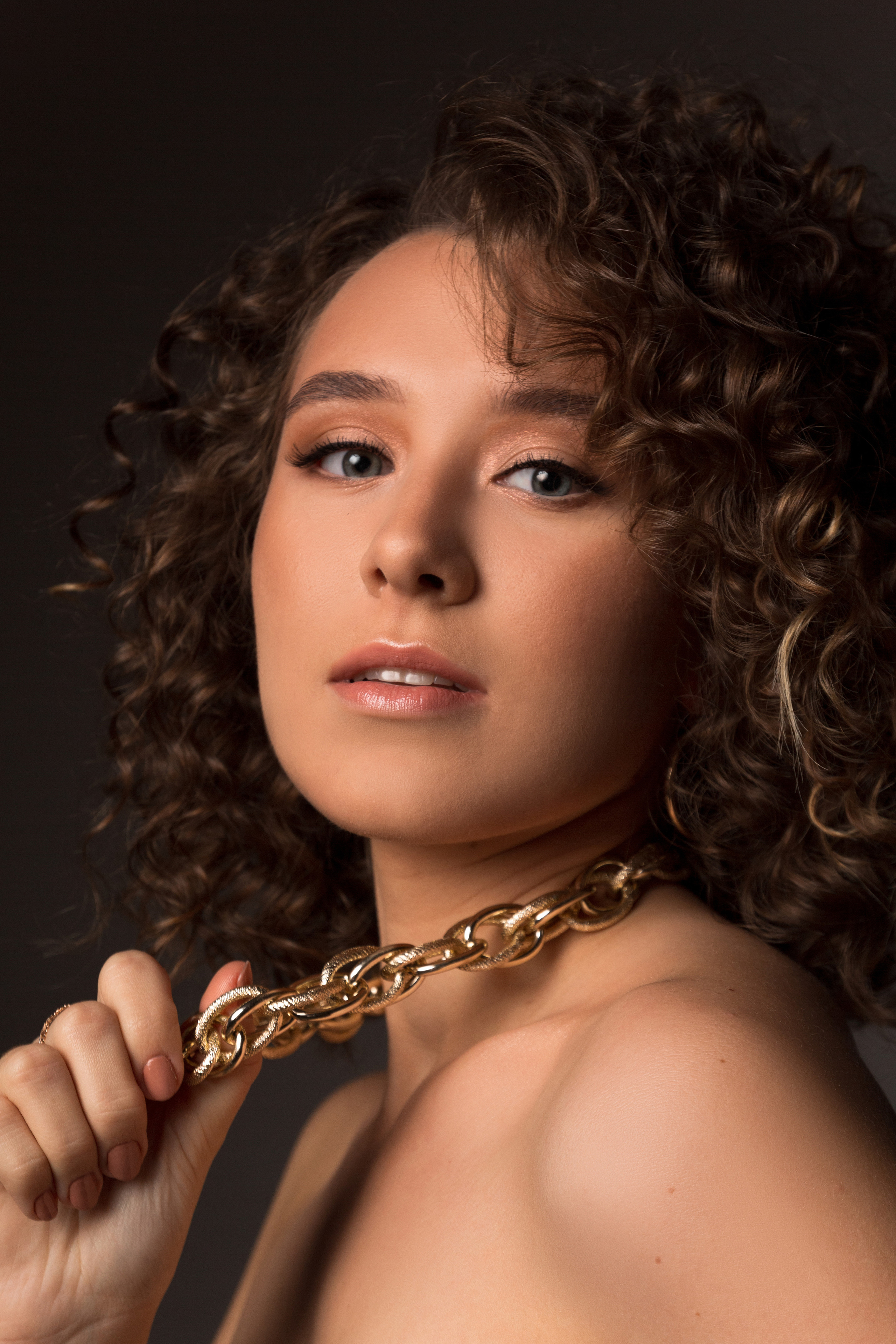 В стиле VOGUE Алина. Детский| Семейный фотограф в Санкт-Петербурге Коршунова Анна