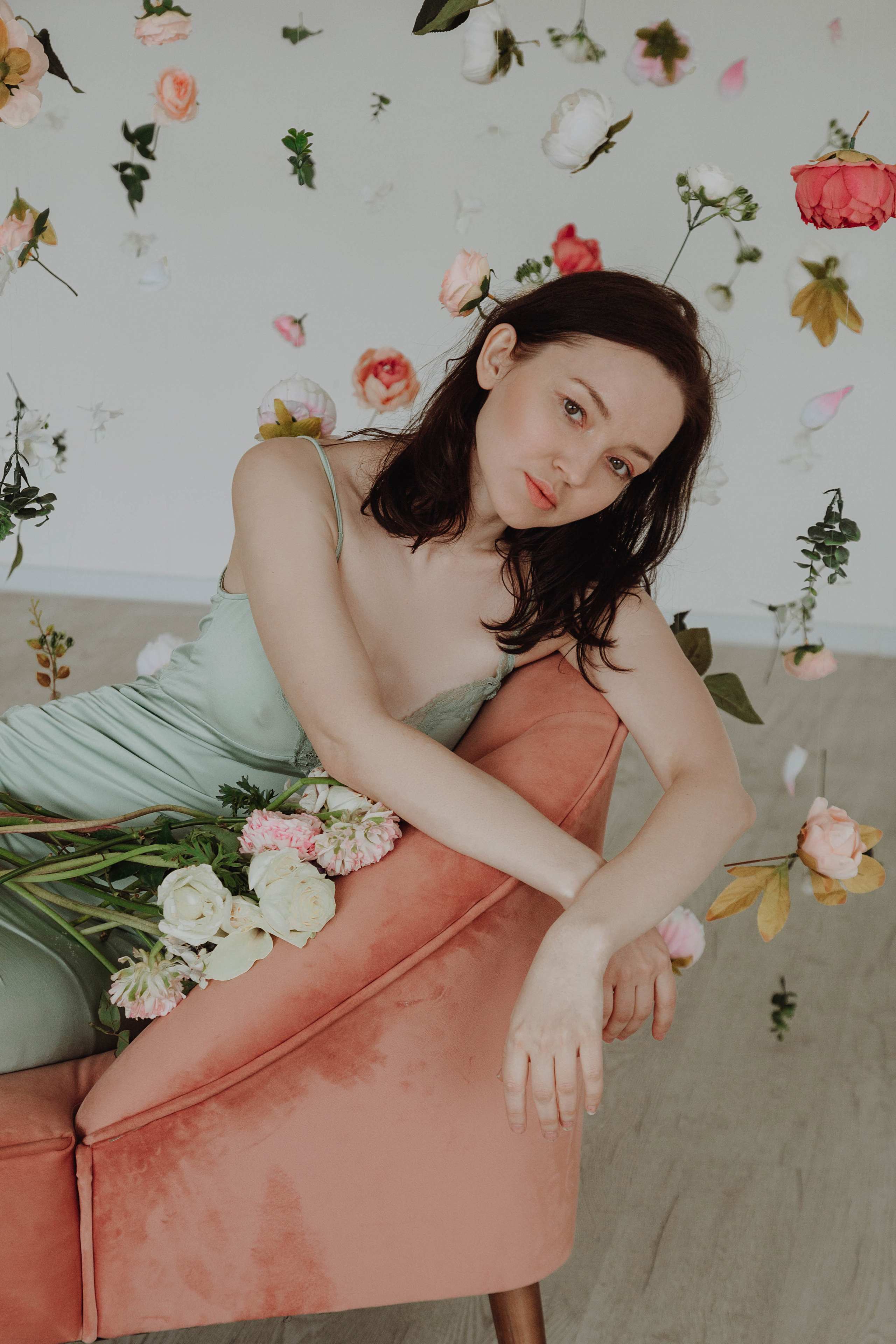 Алина в цветах. Детский| Семейный фотограф в Санкт-Петербурге Коршунова Анна