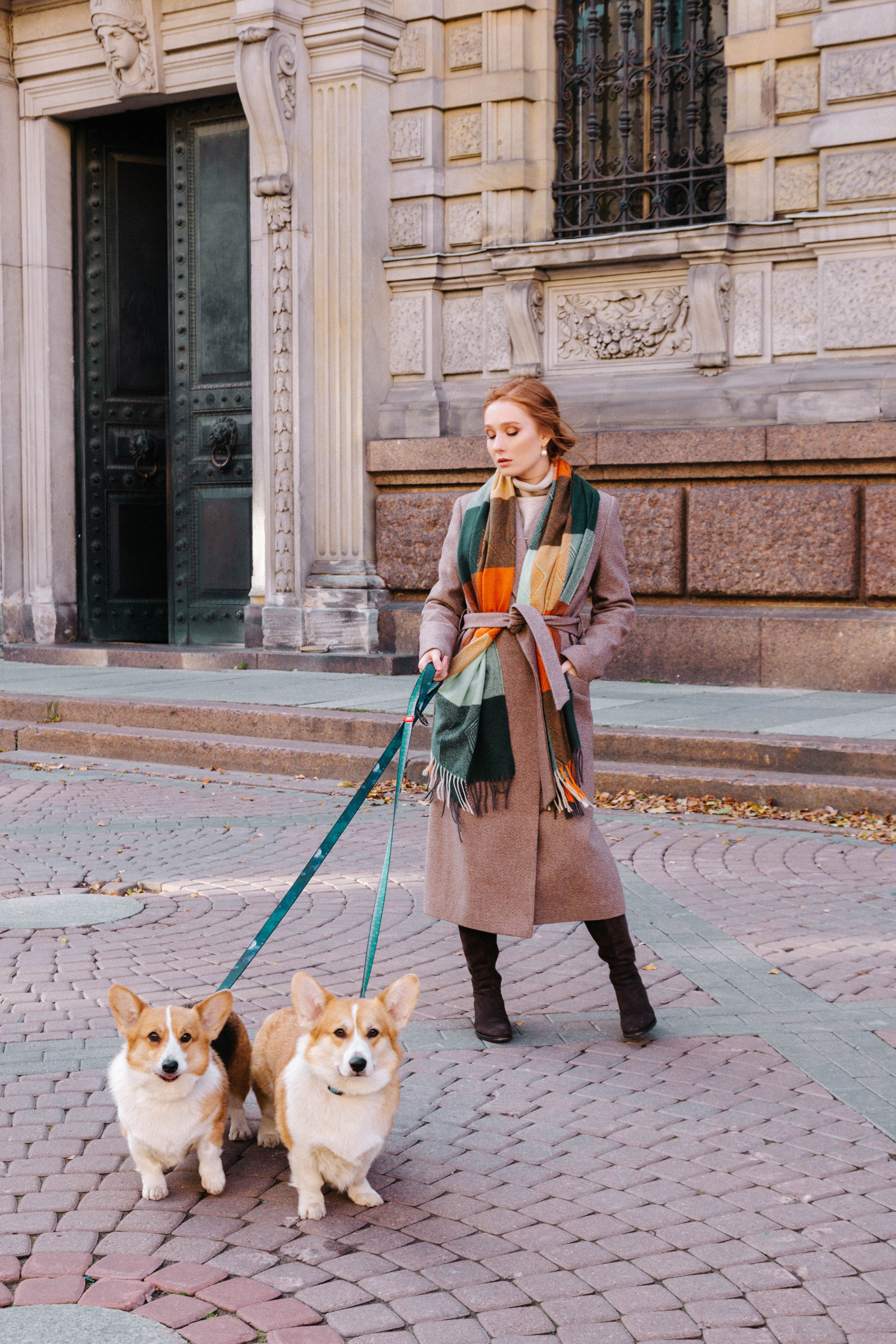 На прогулке с корги. Детский| Семейный фотограф в Санкт-Петербурге Коршунова Анна
