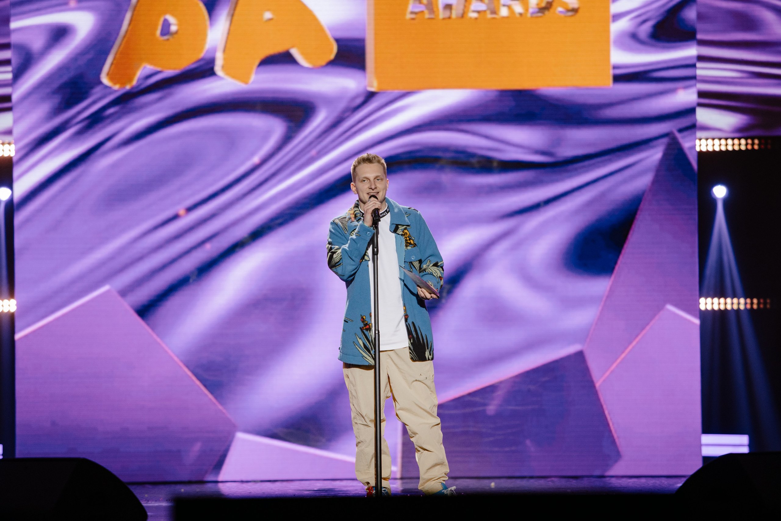 ЖАРА ТВ. Светский фотограф — Анисина Ирина