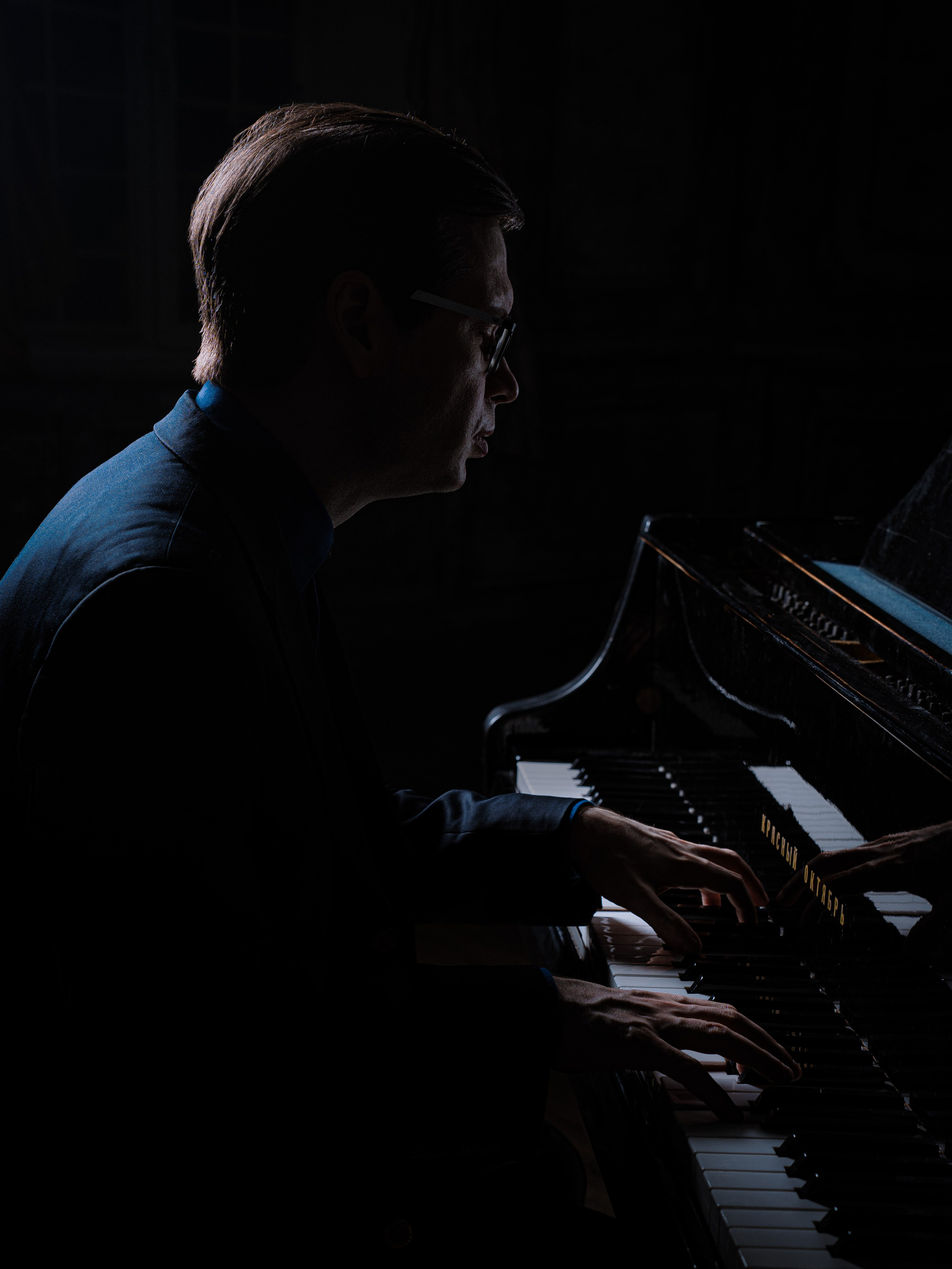 Maestro. Портретный фотограф Москва Белогорцев Сергей