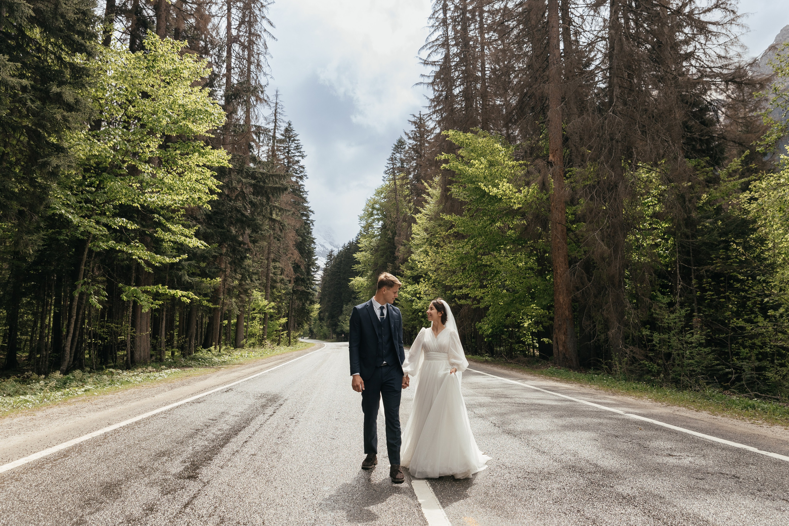 Вениамин и Валерия в Домбае. Миленина Юлия Свадебный и семейный фотограф в Краснодаре