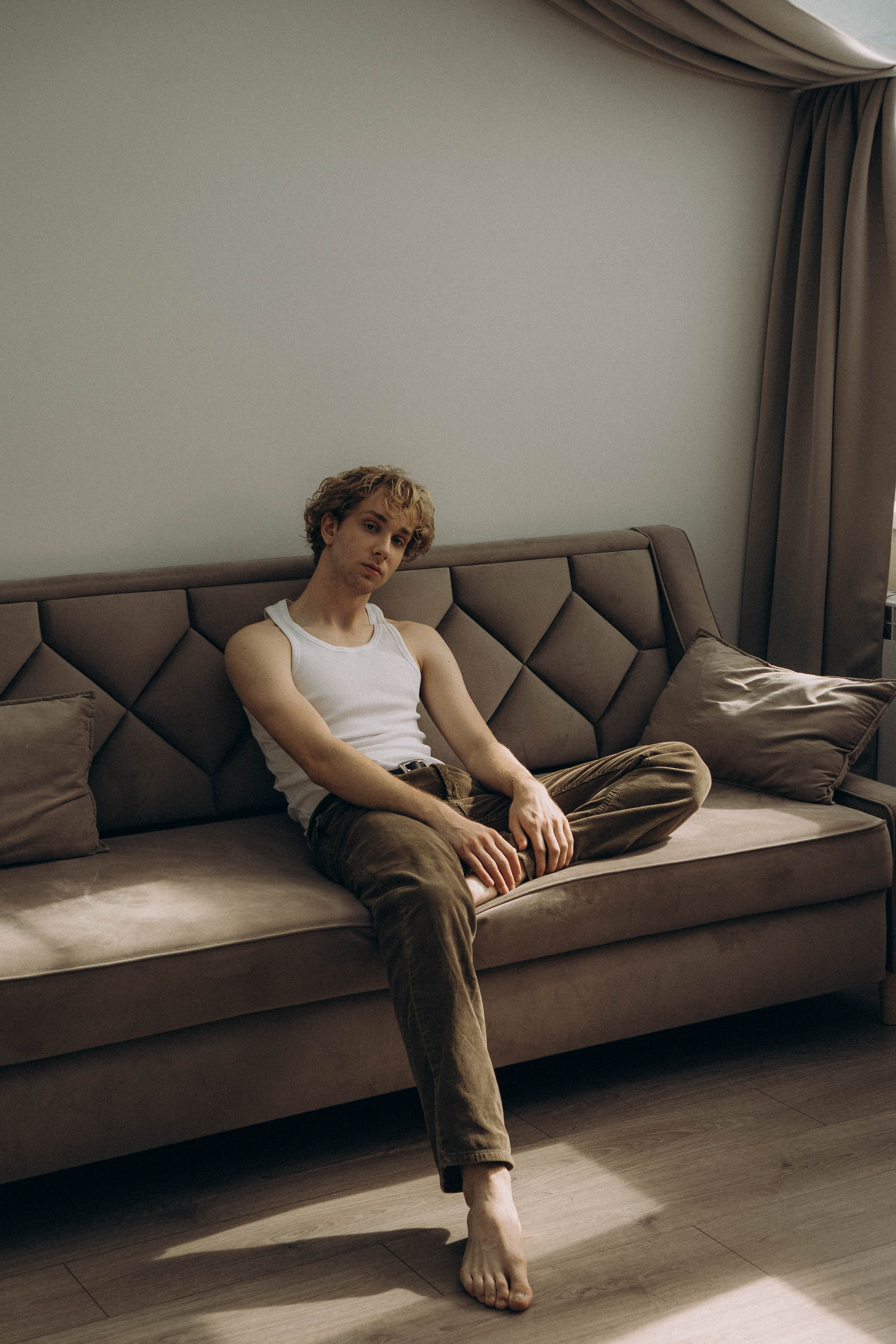 СВАДЕБНАЯ СЬЕМКА В ОТЕЛЕ. СБОРЫ ЖЕНИХА И НЕВЕСТЫ И ТАКЖЕ ТОР И ПОДГОТОВКА К ПРОГУЛКЕ. Профессиональный фотограф, Санкт-Петербург — Виктория Богомолова