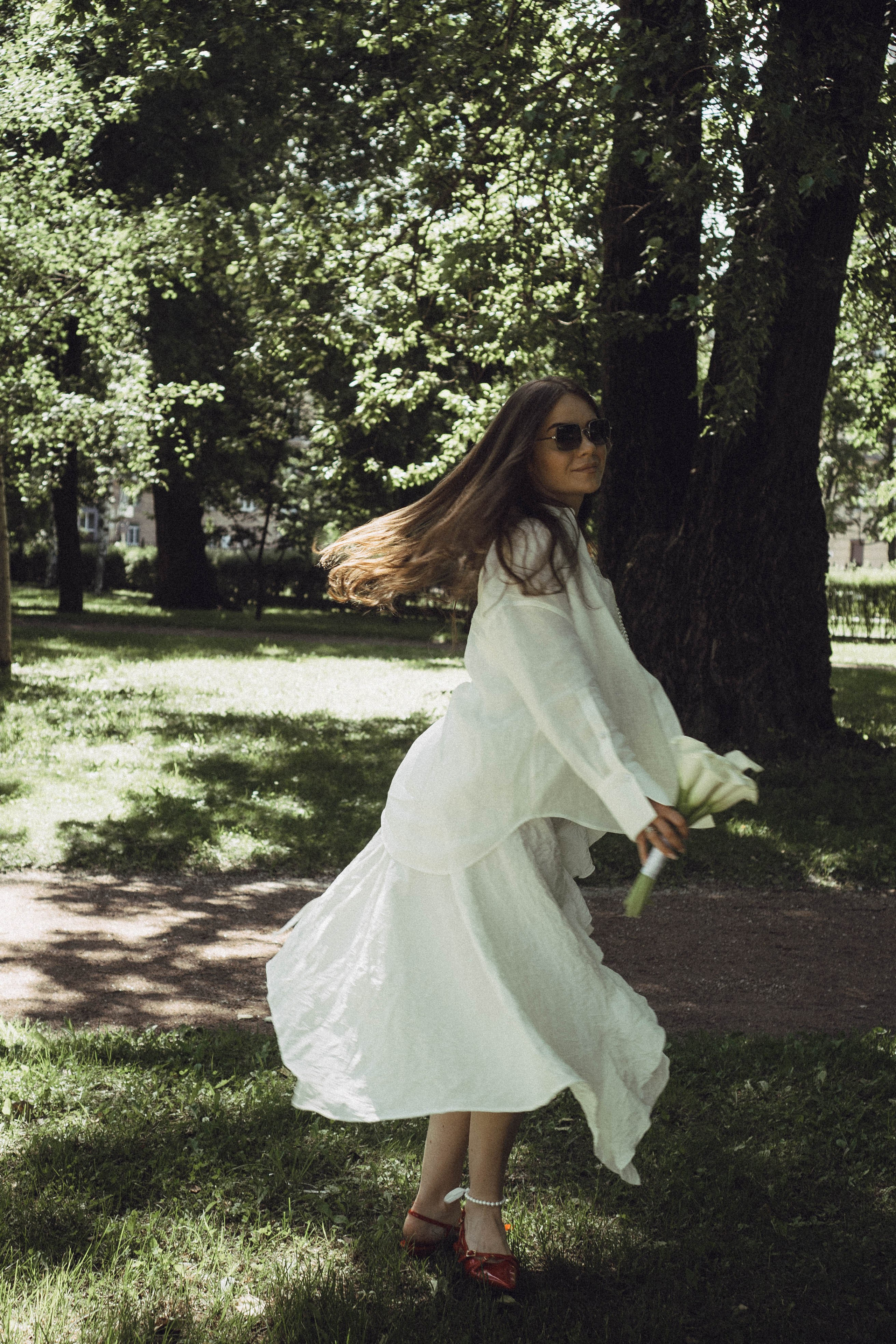 СВАДЕБНАЯ СЬЕМКА В ПАРКЕ ПОБЕДЫ И ПРОГУЛКА ПО МОСКОВСКОМУ ПРОСПЕКТУ. Профессиональный фотограф, Санкт-Петербург — Виктория Богомолова