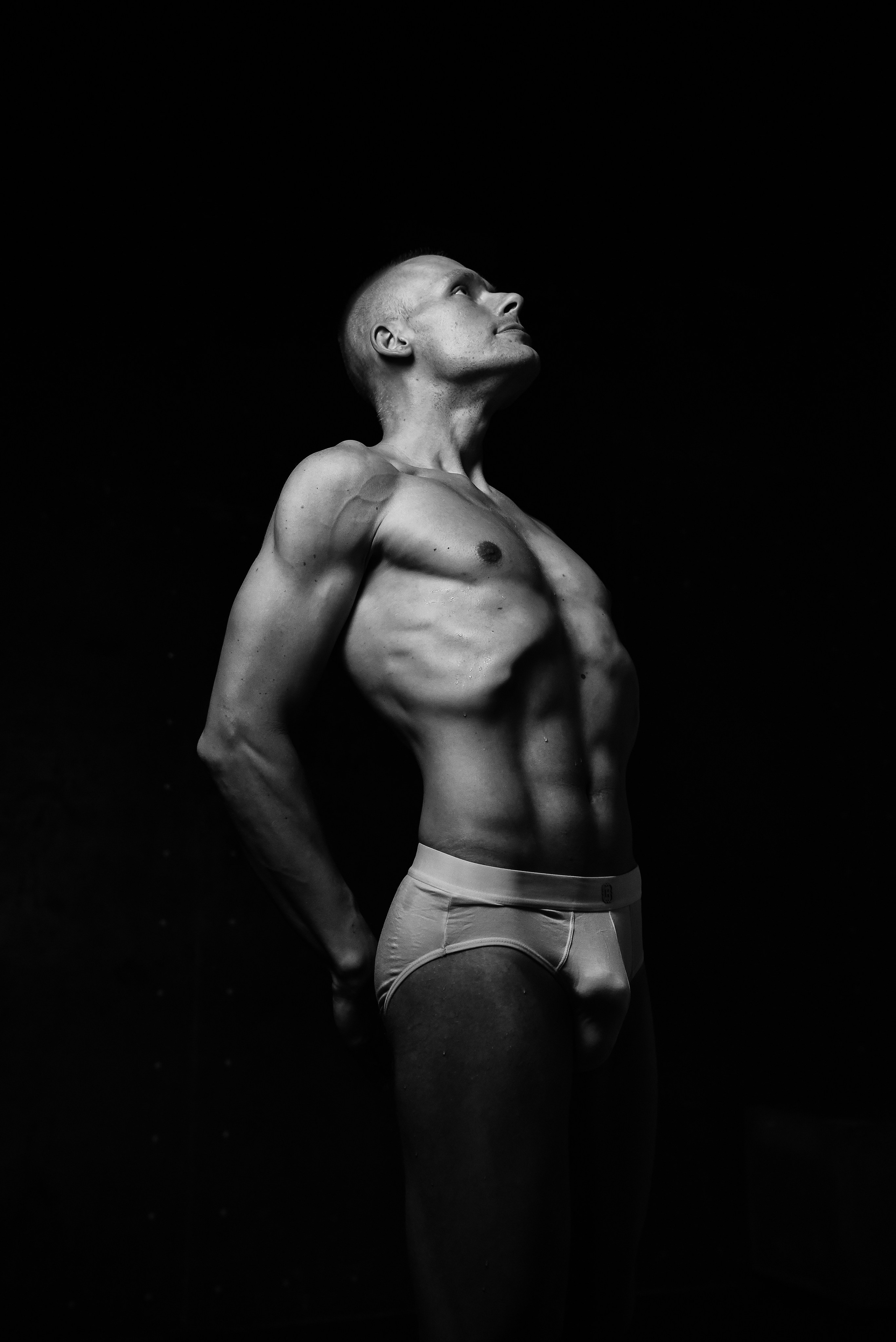 Slava. Фотограф Милена ЯновскаяМеня зовут Милена Яновская. Я фотограф и автор арт-фототерапевтических проектов