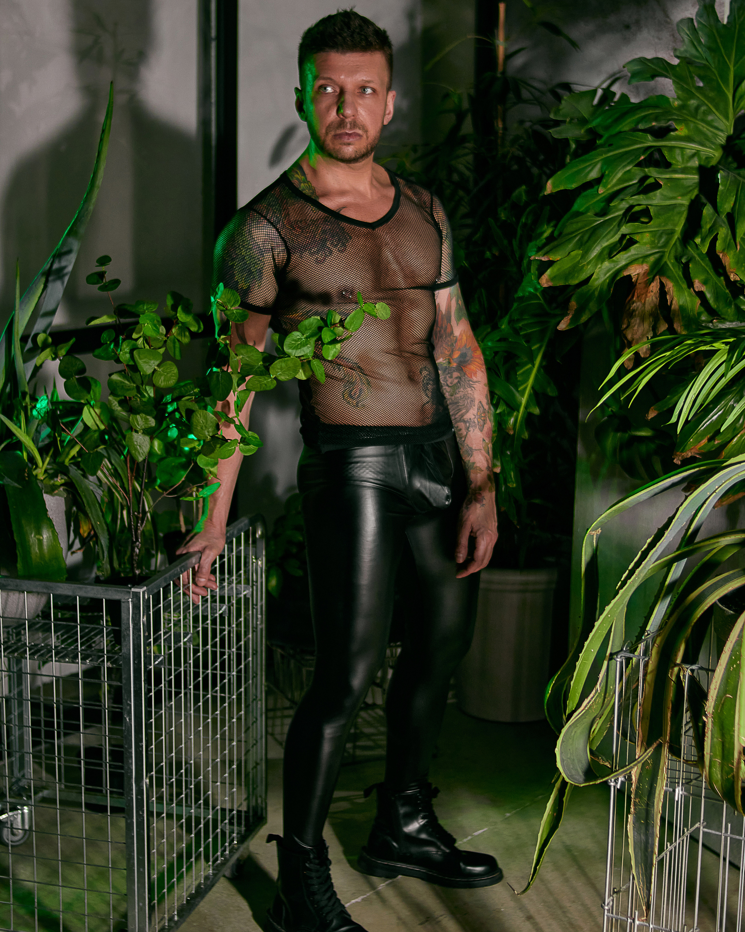 ALEJANDRO x GREENHOUSE. ANDY KIN Мужской и ню-фотограф в Москве