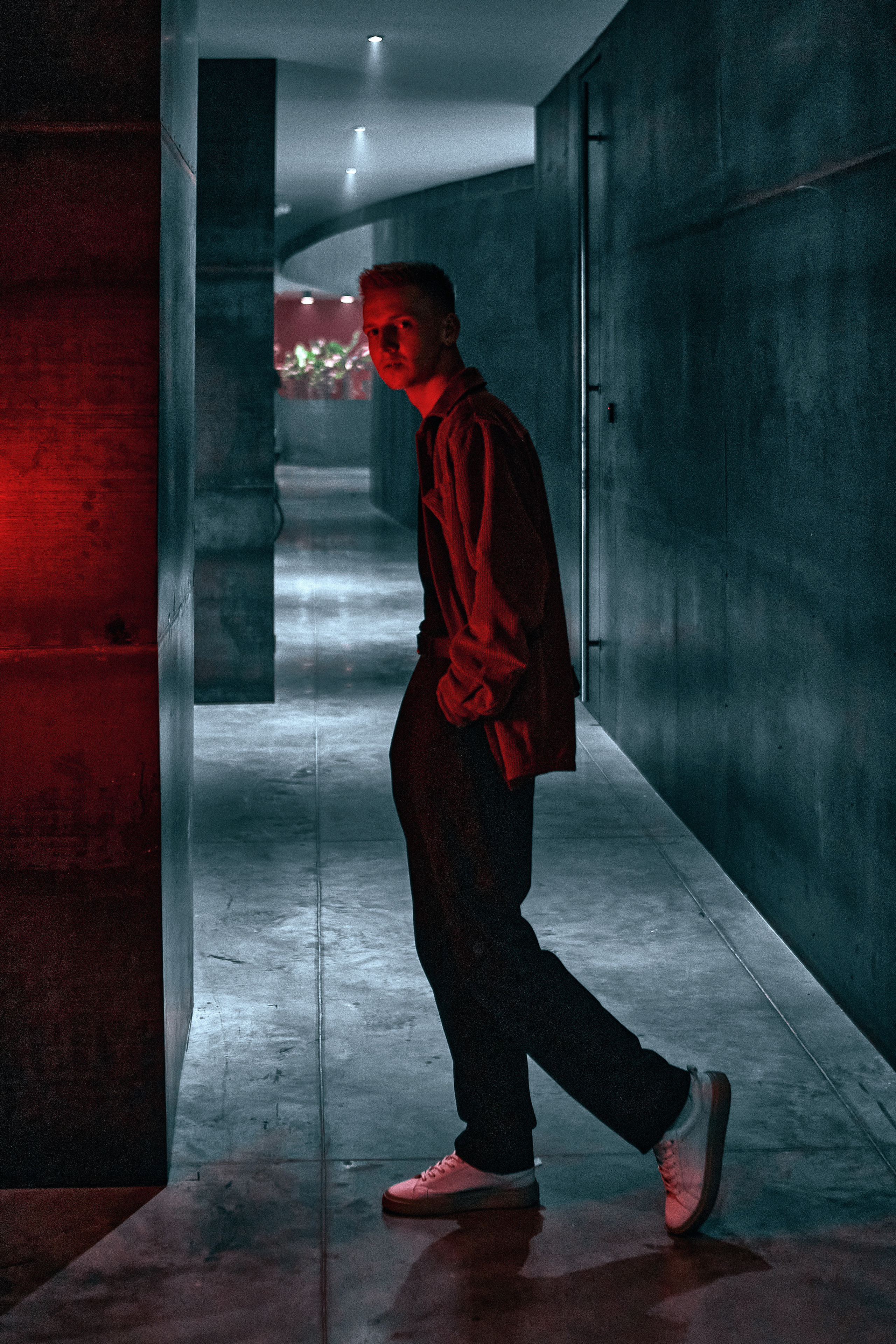 VALENTIN x SUPERMEALL. ANDY KIN Мужской и ню-фотограф в Москве