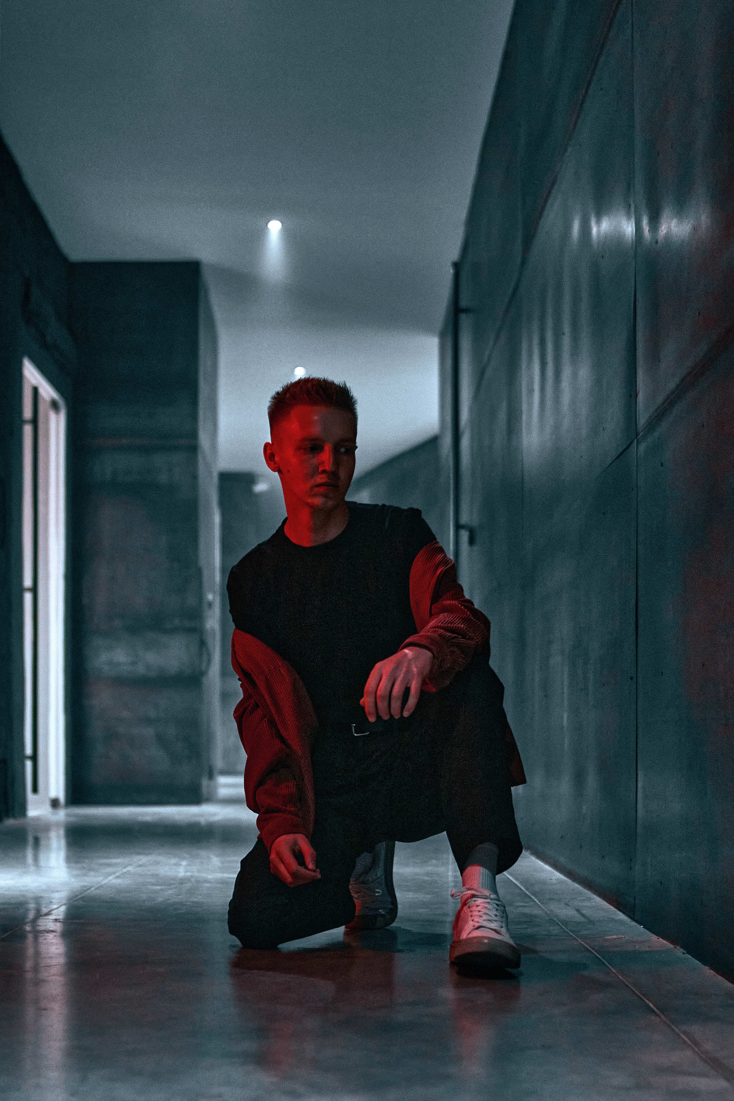 VALENTIN x SUPERMEALL. ANDY KIN Мужской и ню-фотограф в Москве