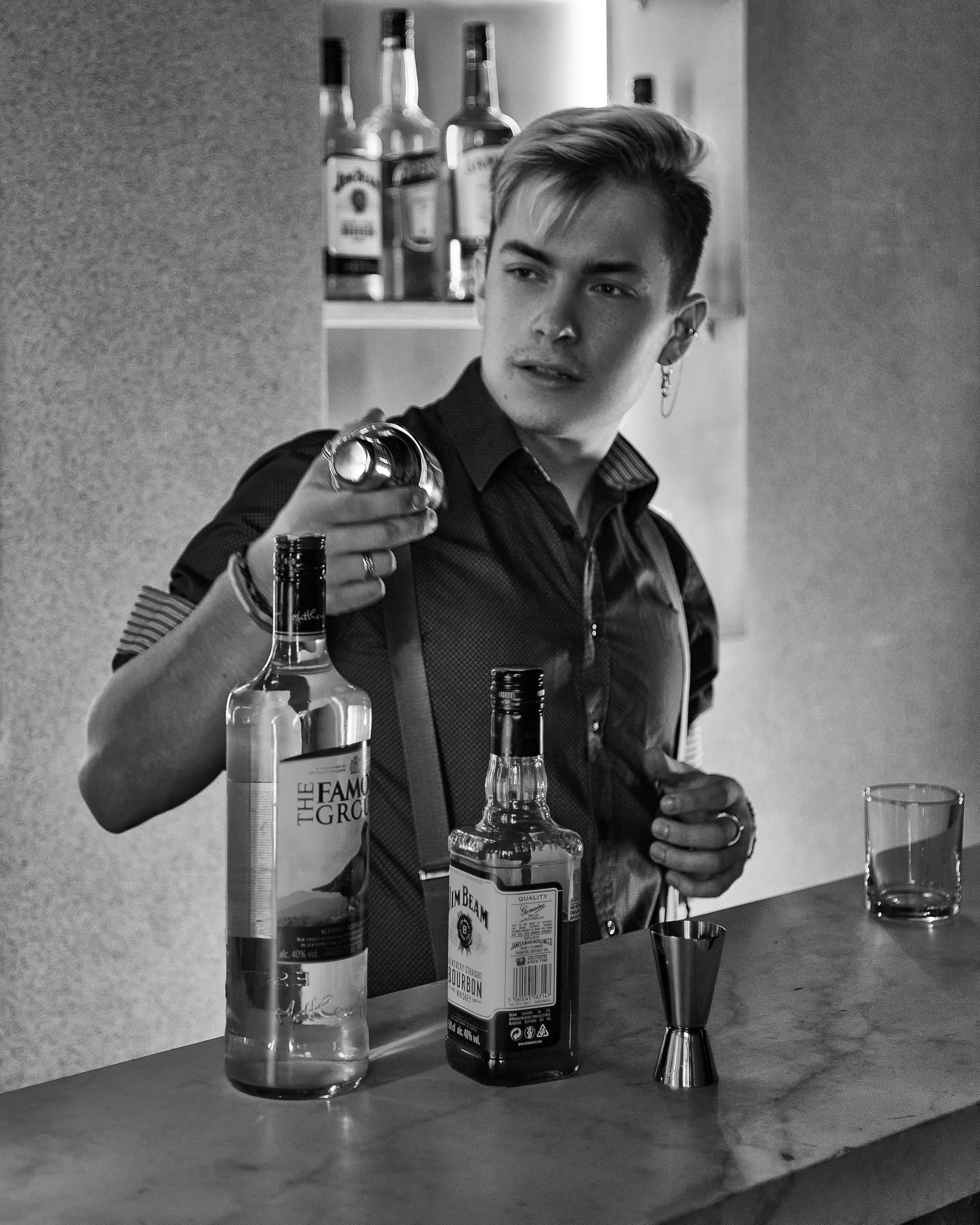 VLAD x BAR. ANDY KIN Мужской и ню-фотограф в Москве