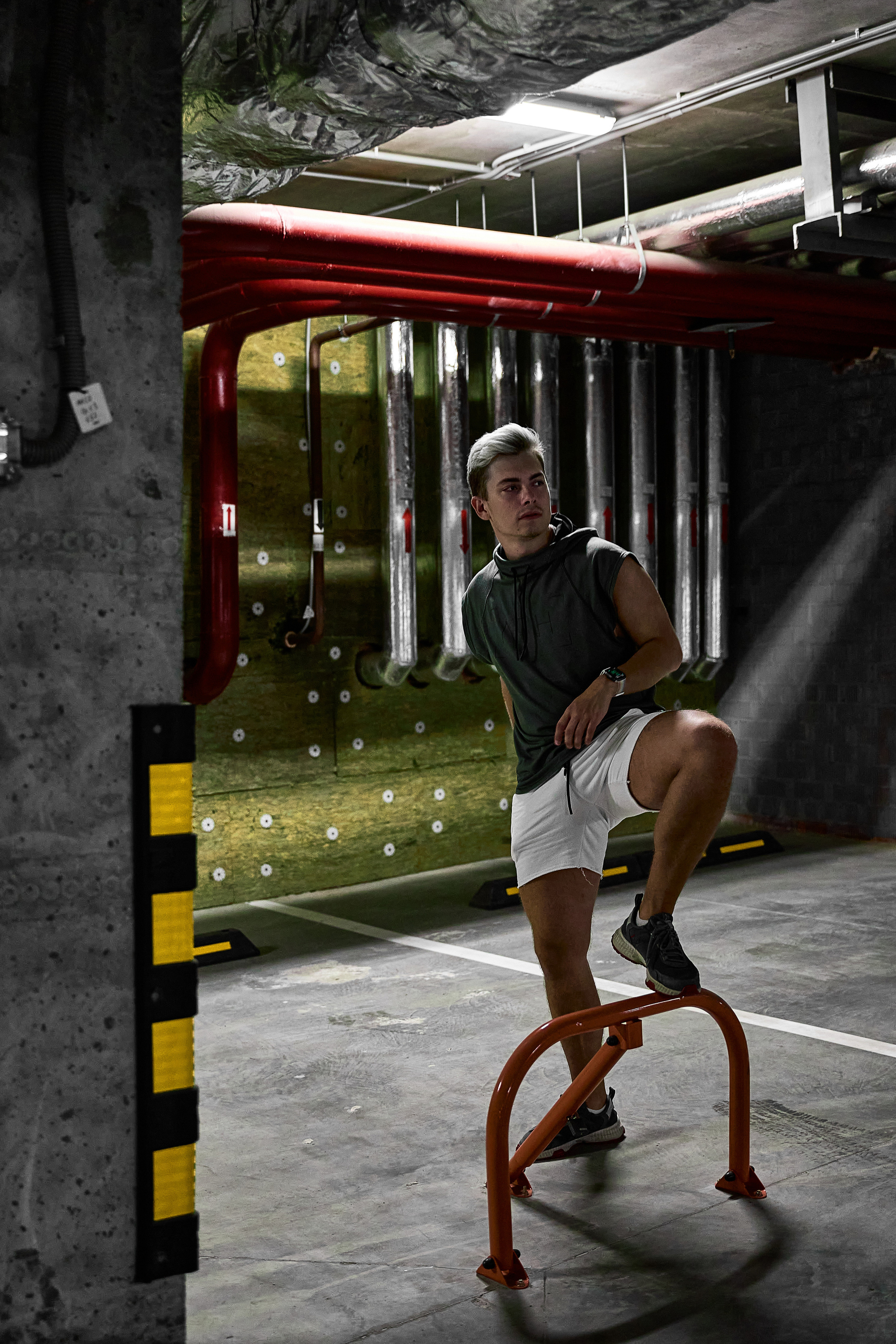 VLAD x PARKING. ANDY KIN Мужской и ню-фотограф в Москве