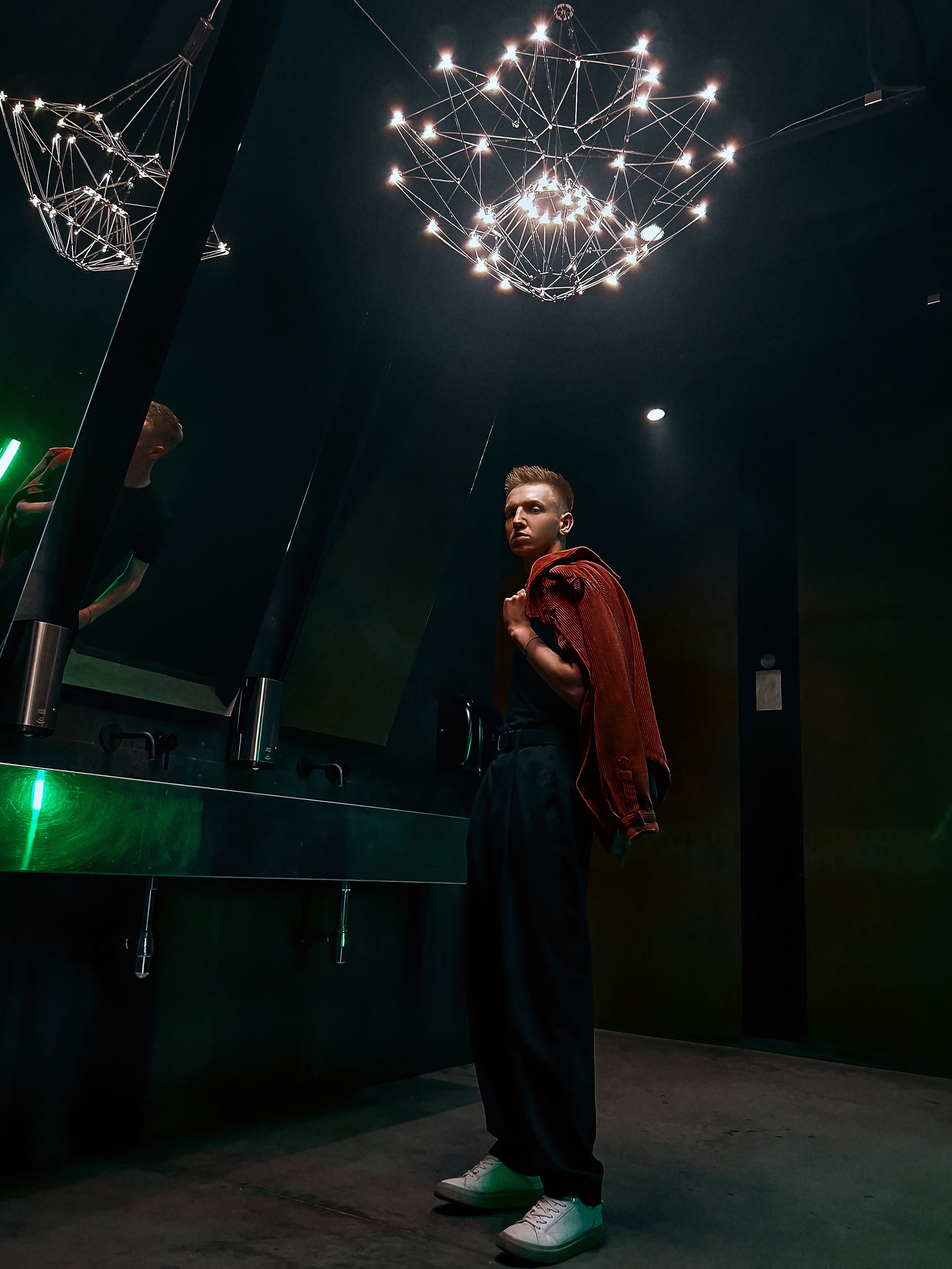 VALENTIN x SUPERMEALL. ANDY KIN Мужской и ню-фотограф в Москве