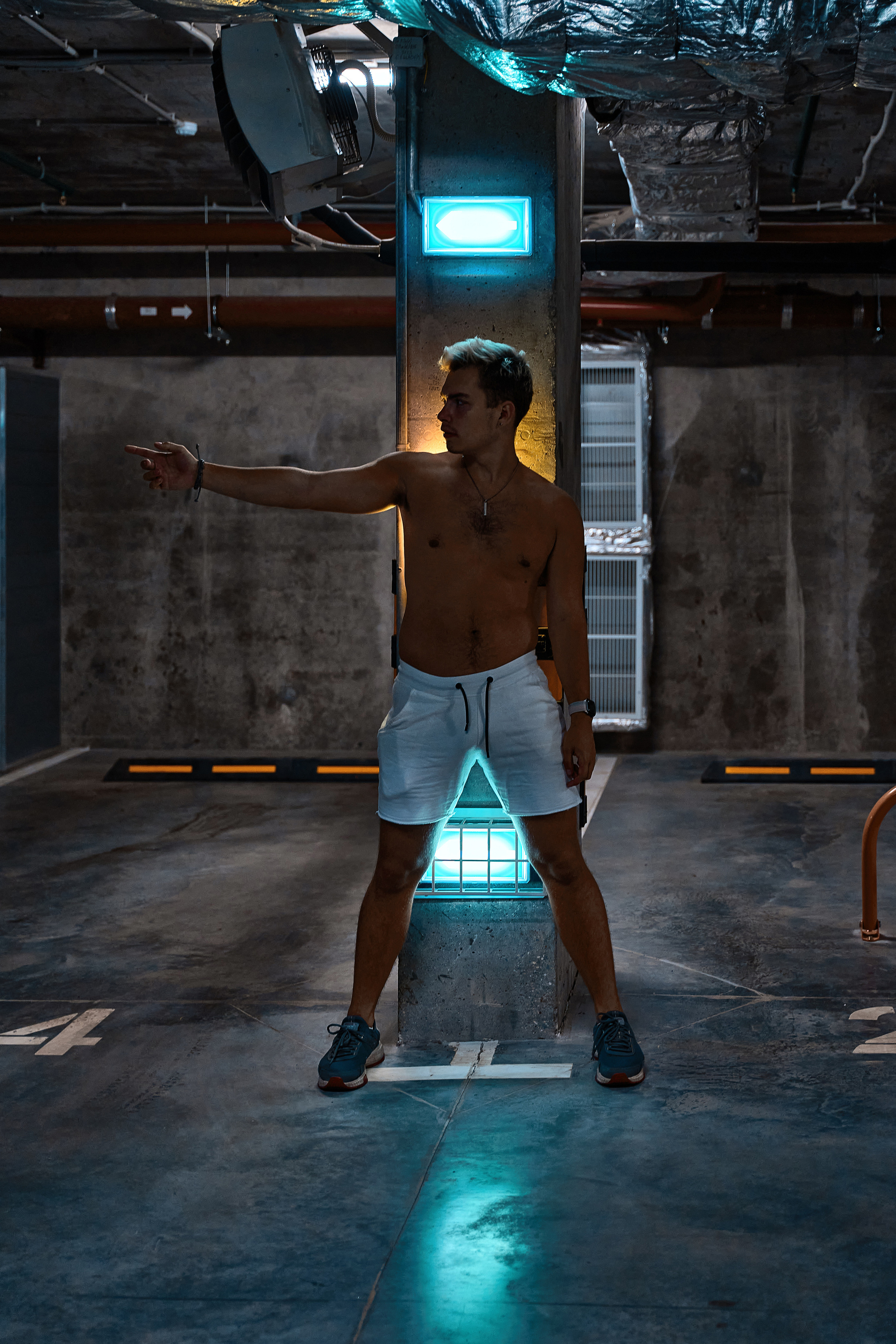 VLAD x PARKING. ANDY KIN Мужской и ню-фотограф в Москве