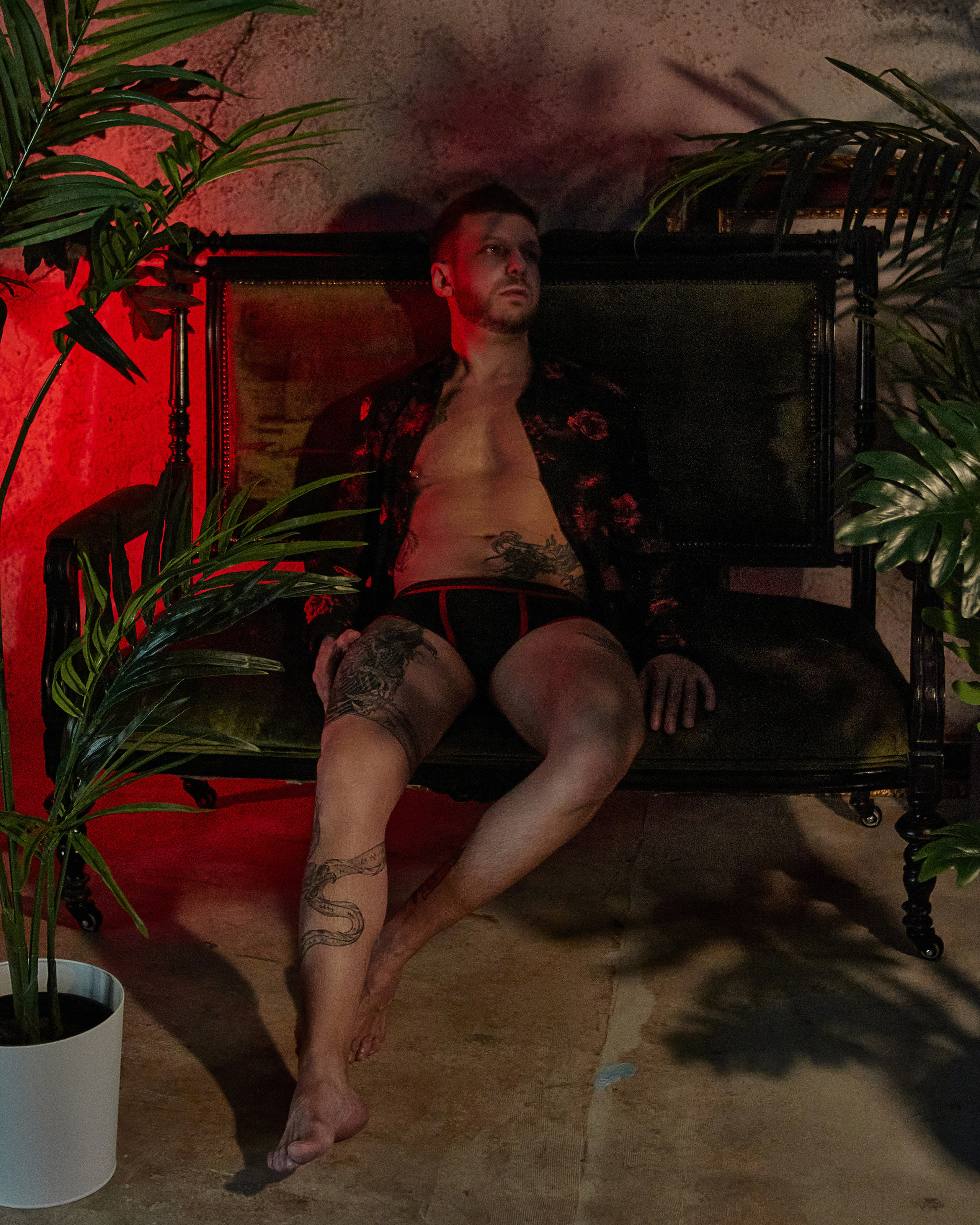 ALEJANDRO x GREENHOUSE. ANDY KIN Мужской и ню-фотограф в Москве