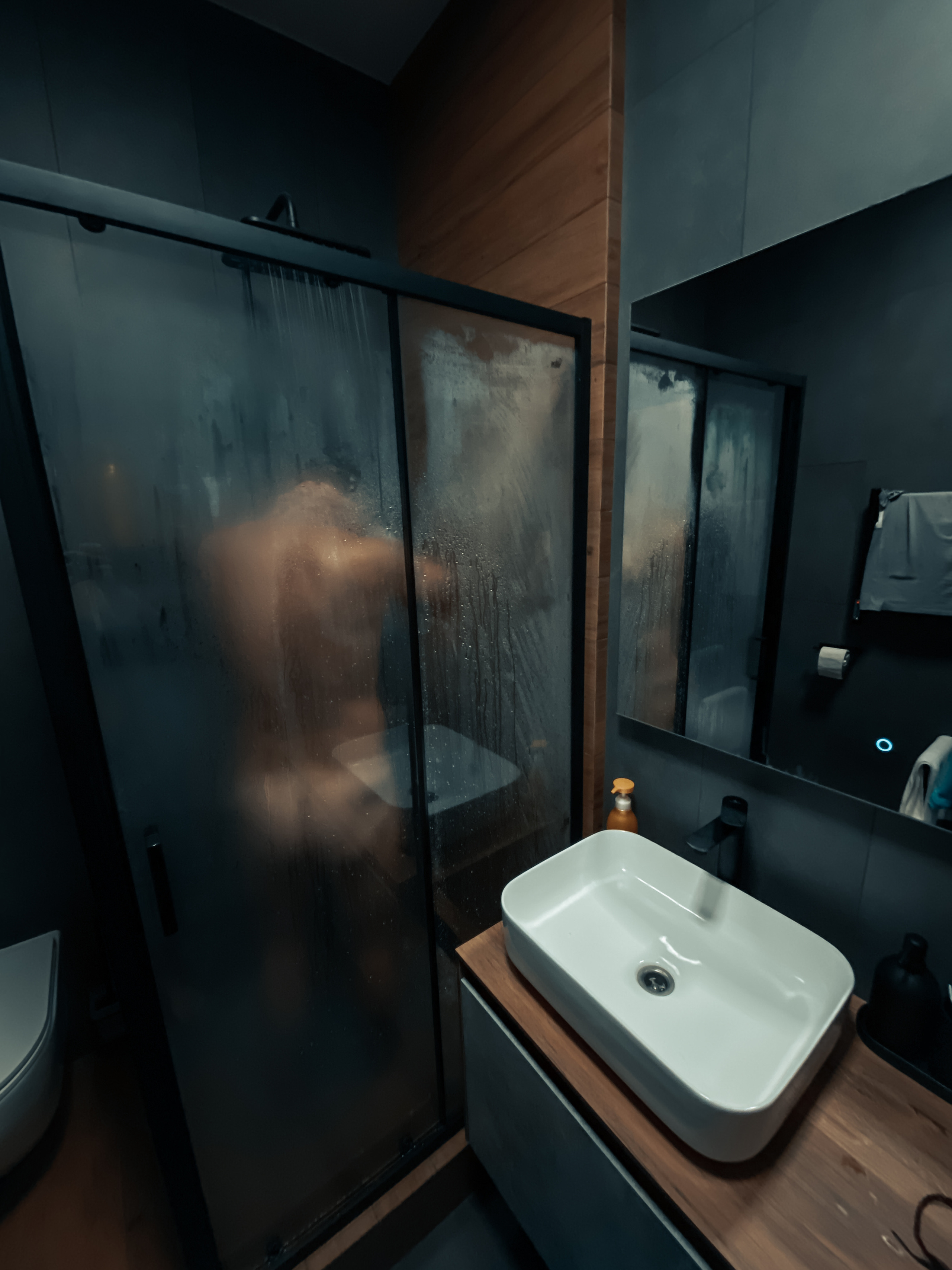 MOBILE 📱SHOTS. ANDY KIN Мужской и ню-фотограф в Москве