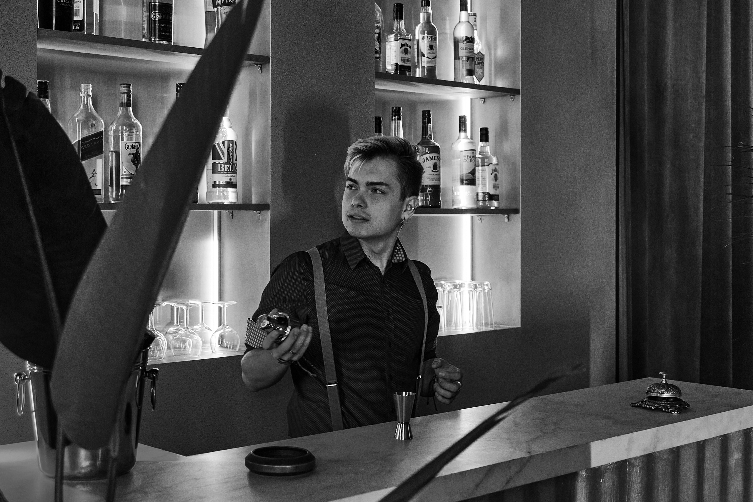 VLAD x BAR. ANDY KIN Мужской и ню-фотограф в Москве