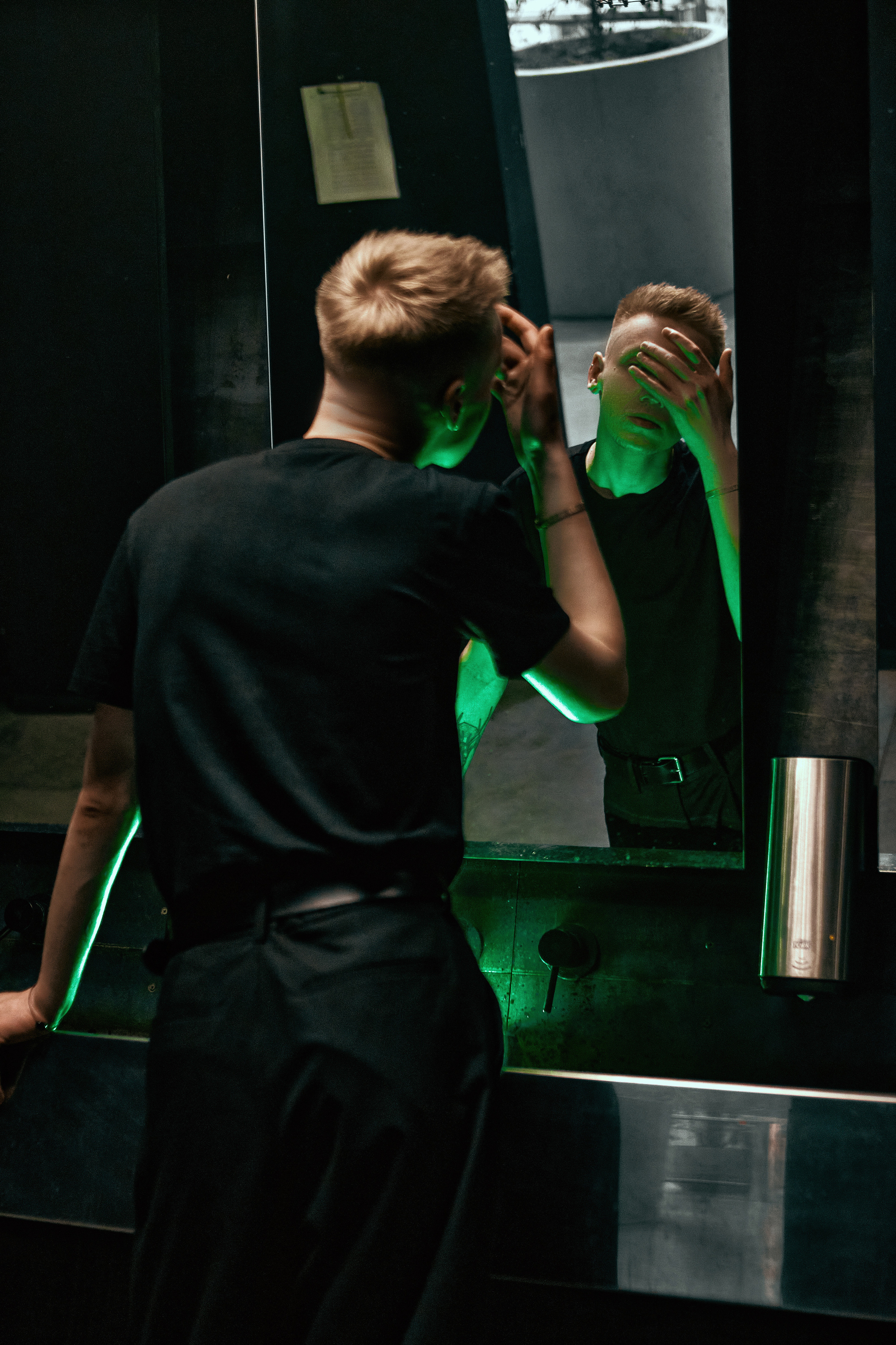 MOBILE 📱SHOTS. ANDY KIN Мужской и ню-фотограф в Москве