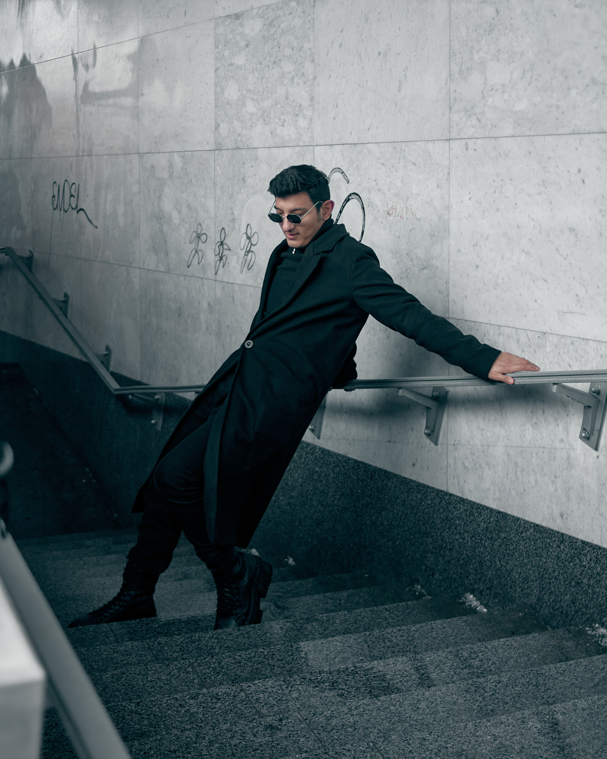 KOSTYA x RED OCTOBER. ANDY KIN Мужской и ню-фотограф в Москве