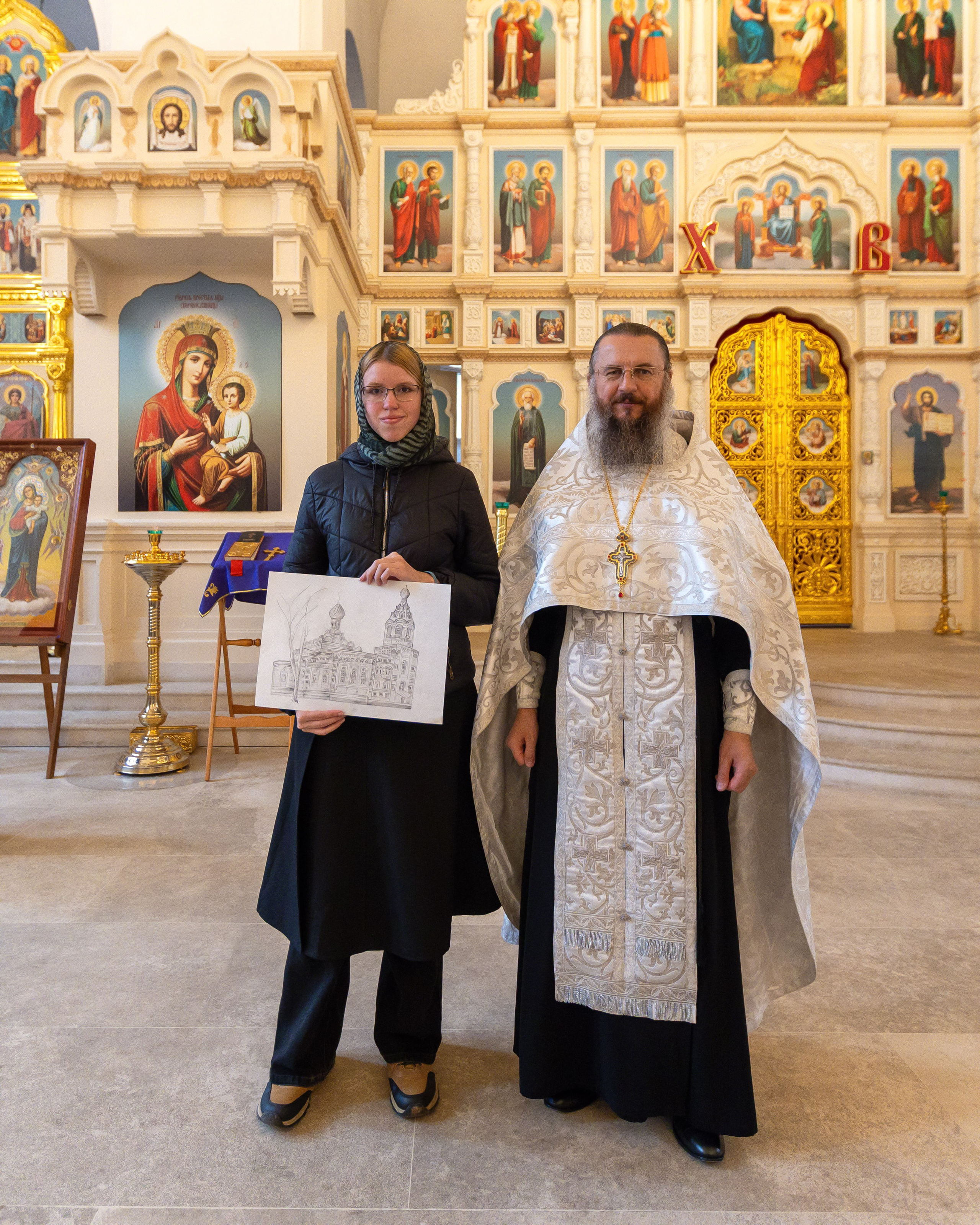 Рисование в Воскресной школе при Храме Живоначальной Троицы. Выпускные альбомы и школьный фотограф в Подольске, Троицке, Щербинке, Москве и Московской области