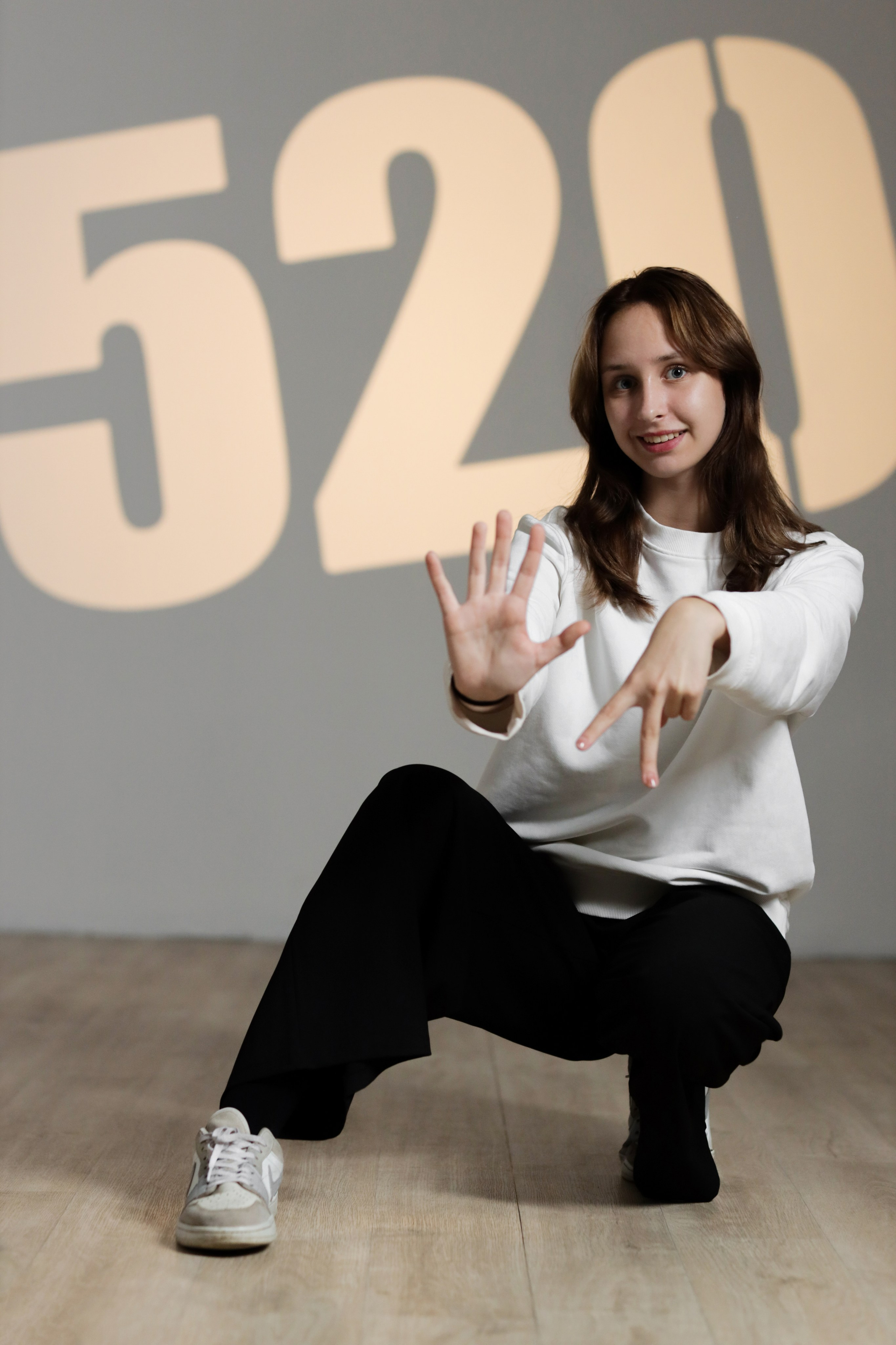 Стильный выпускной альбом «Золото». Выпускные альбомы в Тюмени для школ, садов, вузов спортивных секций