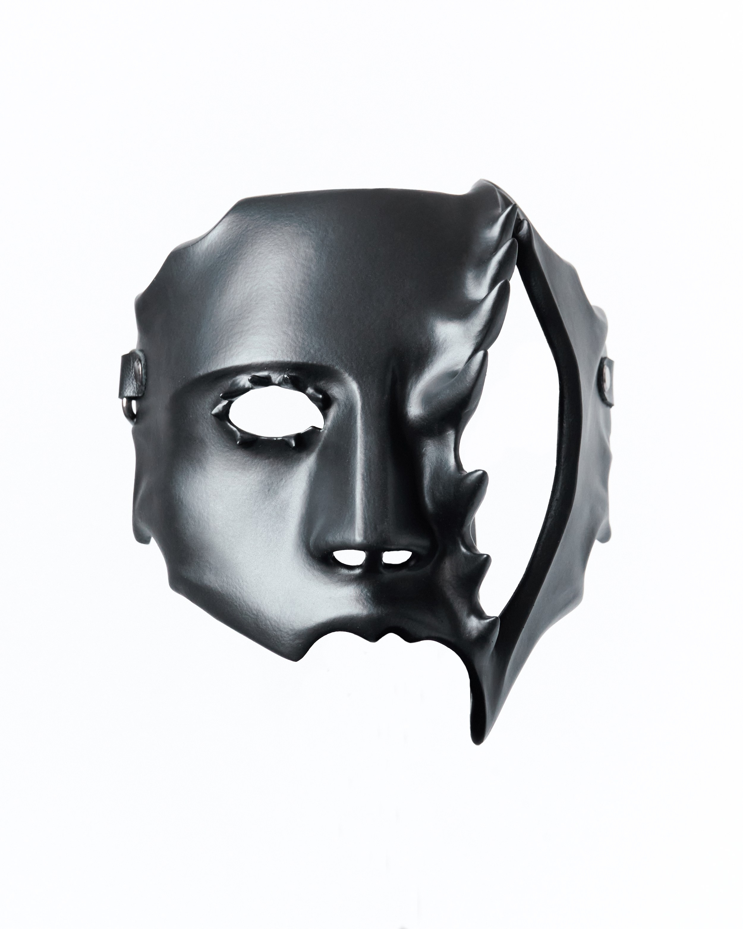 «BLACK SHELL». BARVABRAR