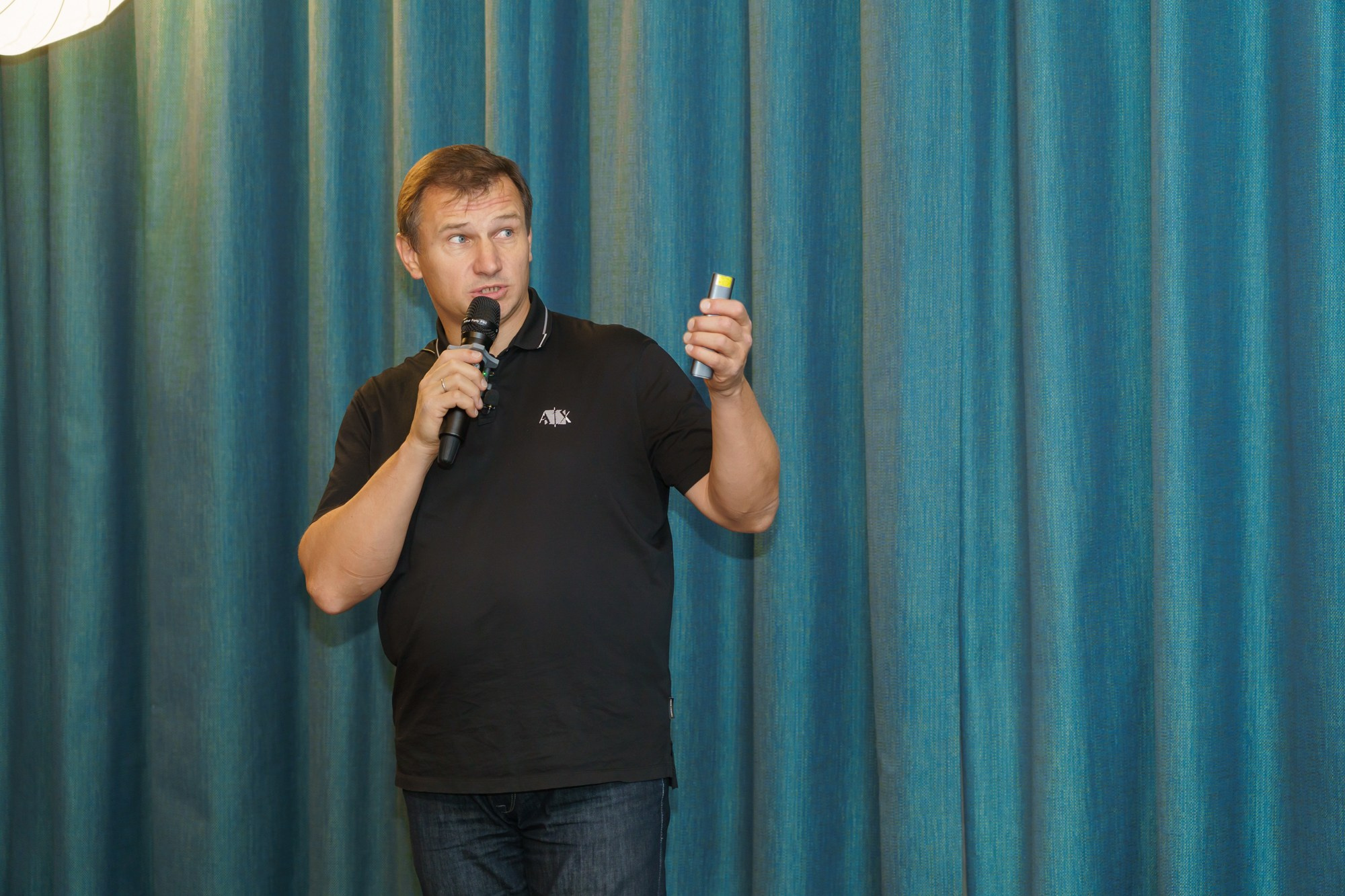 Выступление спикера. Photomantis