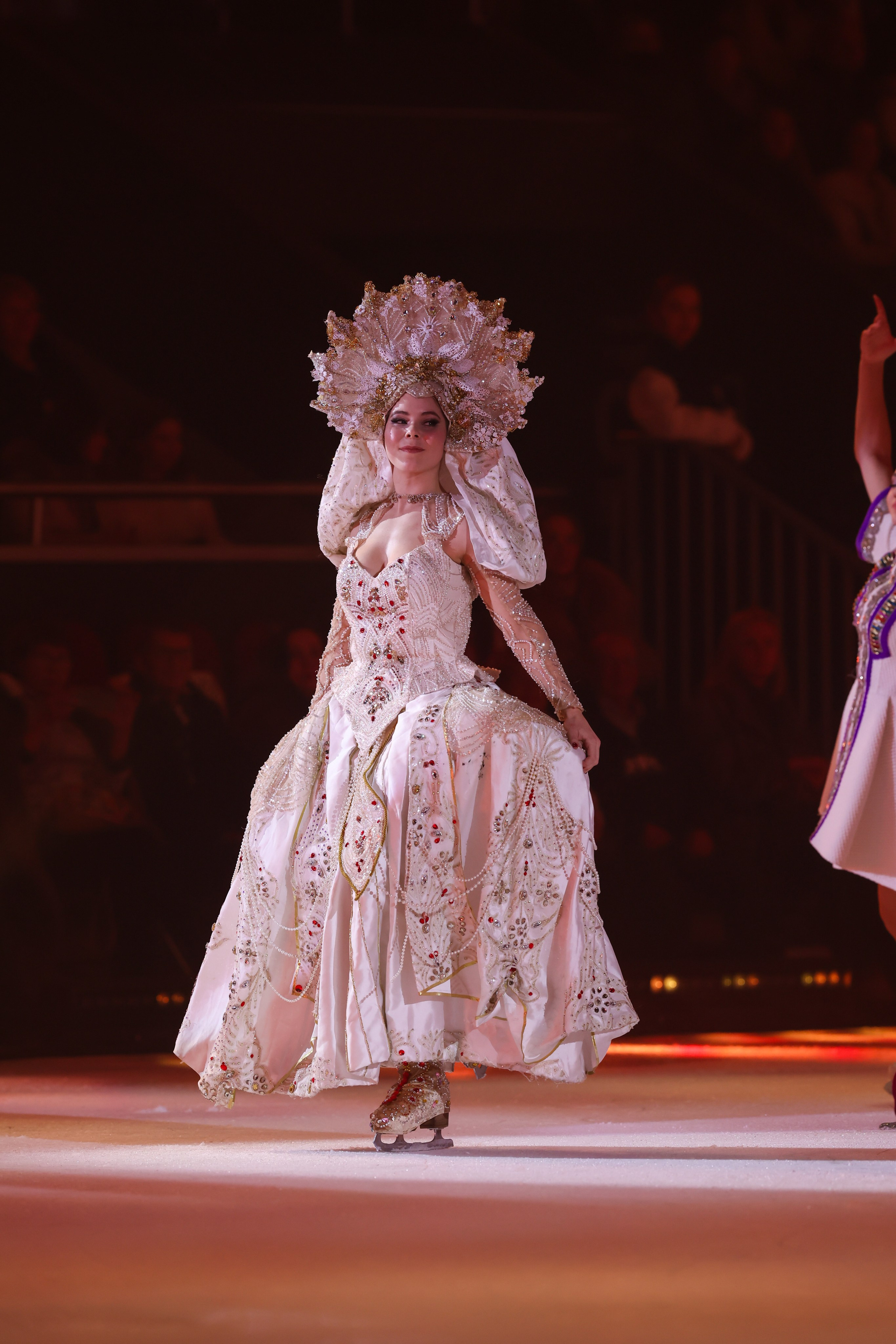 «Вечера на хуторе» ледовое шоу 25.12.2025. Спортивный и репортажный фотограф Антон Тереханов