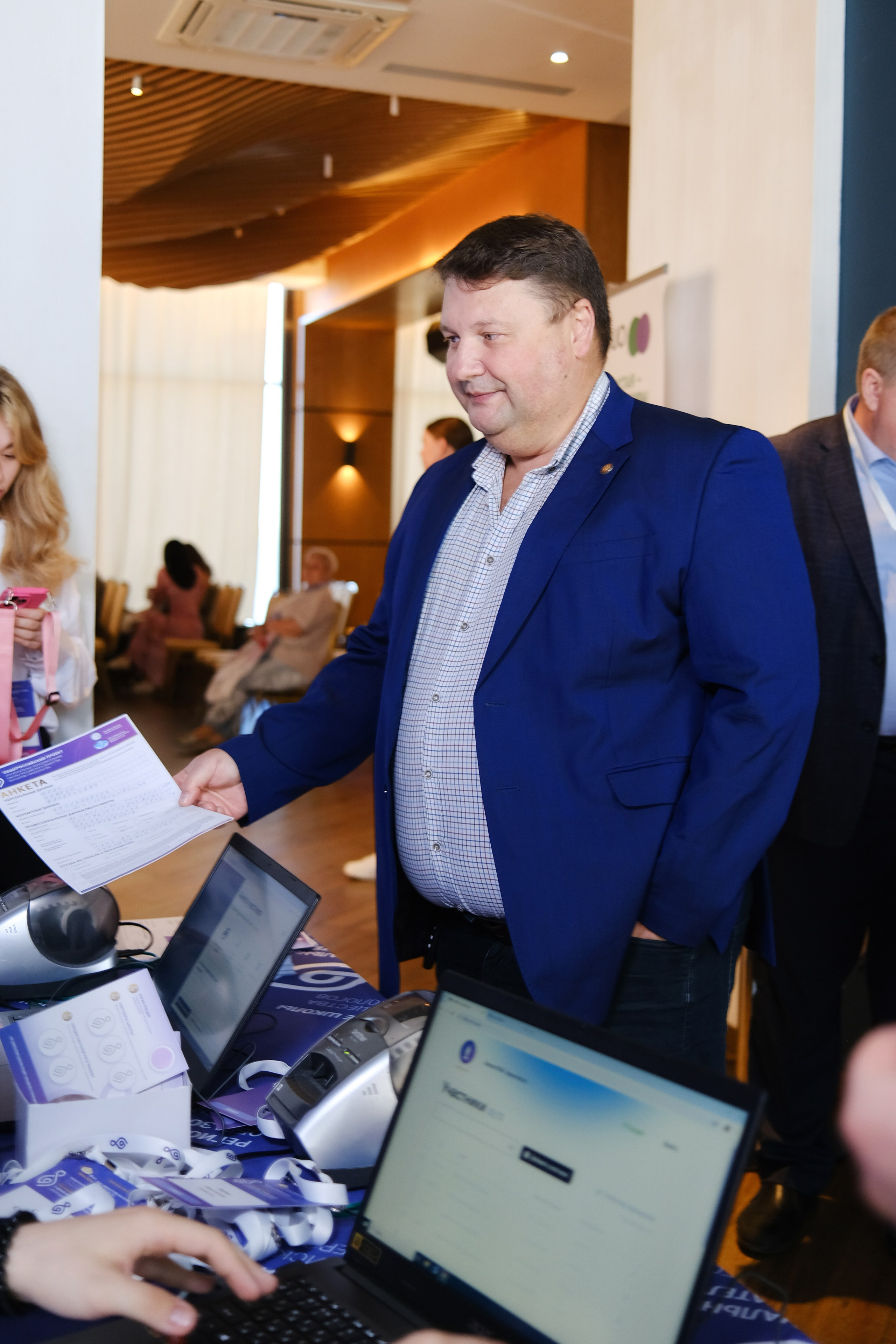 Школа Российского общества акушеров-гинекологов. Свадебный и репортажной фотограф Денис Ожигин в Краснодаре и Краснодарском крае