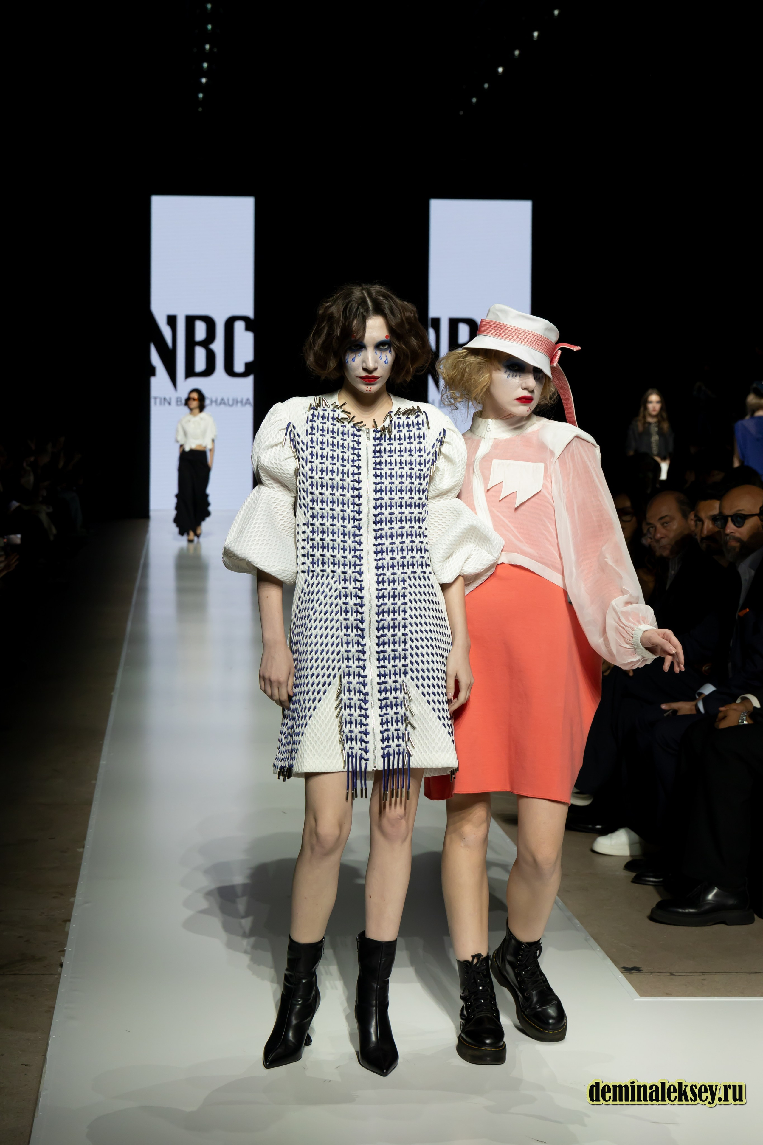 Московская неделя моды 2024 9 октября дизайнер NITIN BAL CHAHUAN presented by Fashion Design Council of India. Репортажный, семейный и студийный фотограф в Москве Демин Алексей