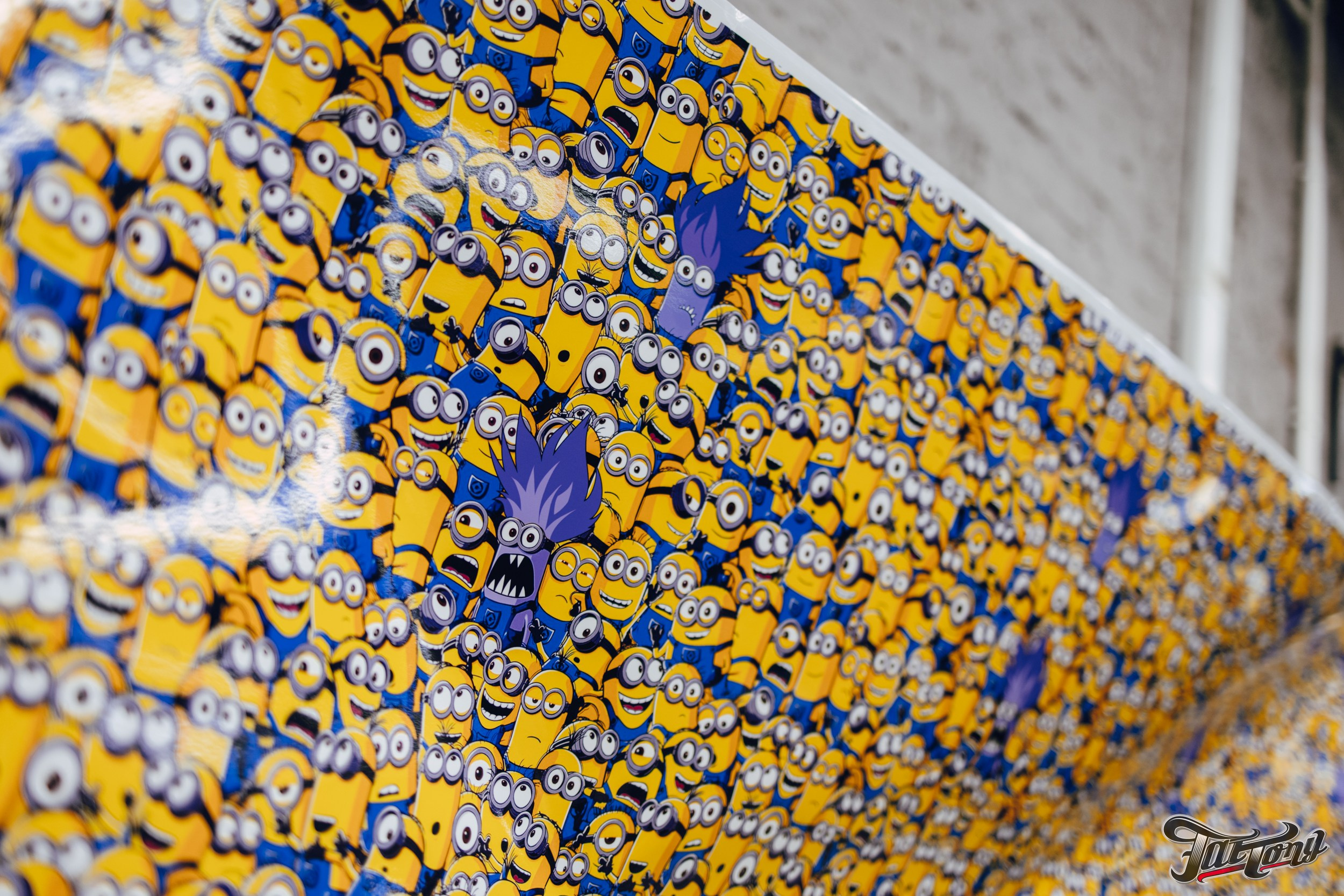 Alfa Romeo Giulia ремни безопасности с принтом и оклейка проемов. DeLorein