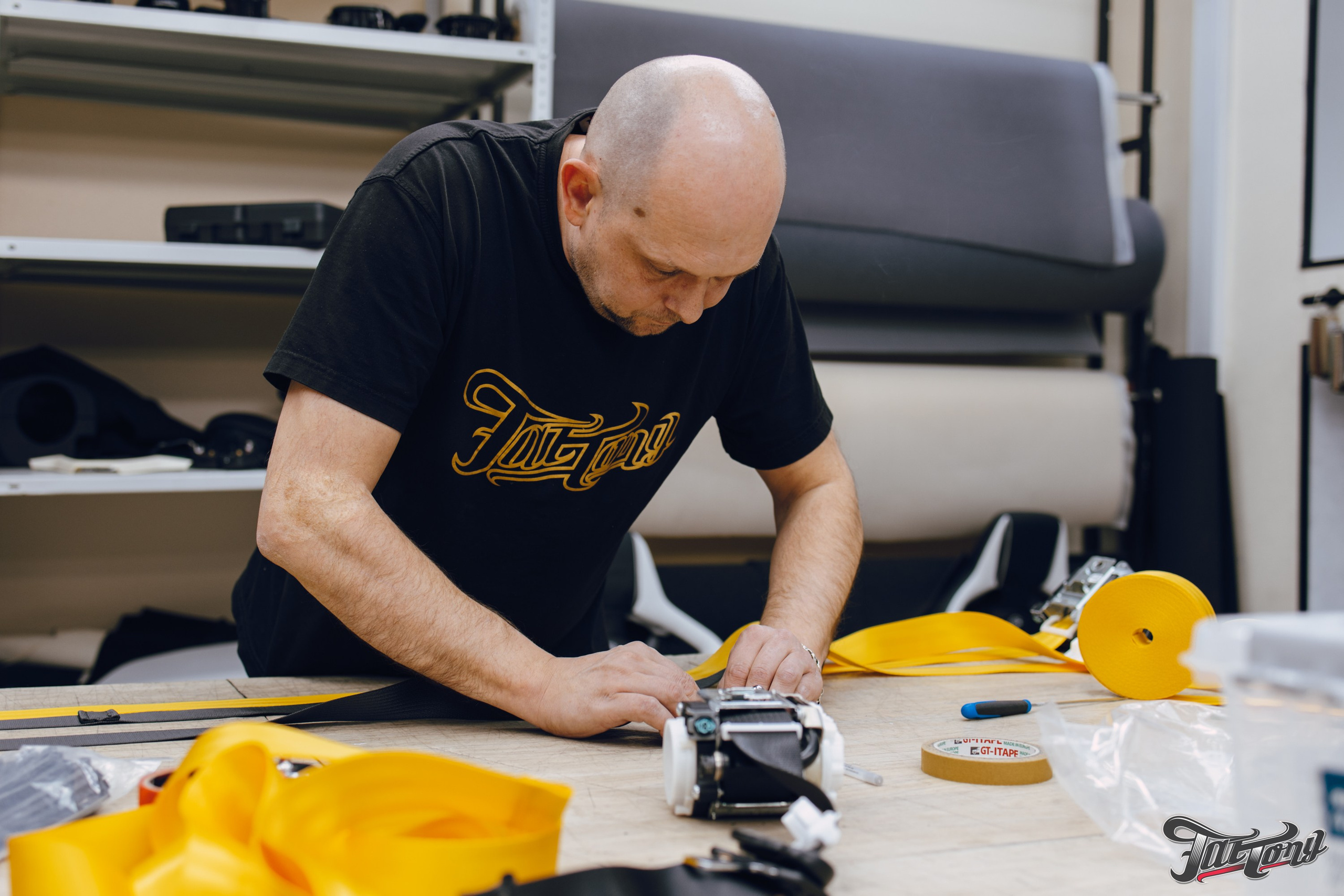 RAM TRX замена ремней безопасности и оклейка в полиуретан. DeLorein