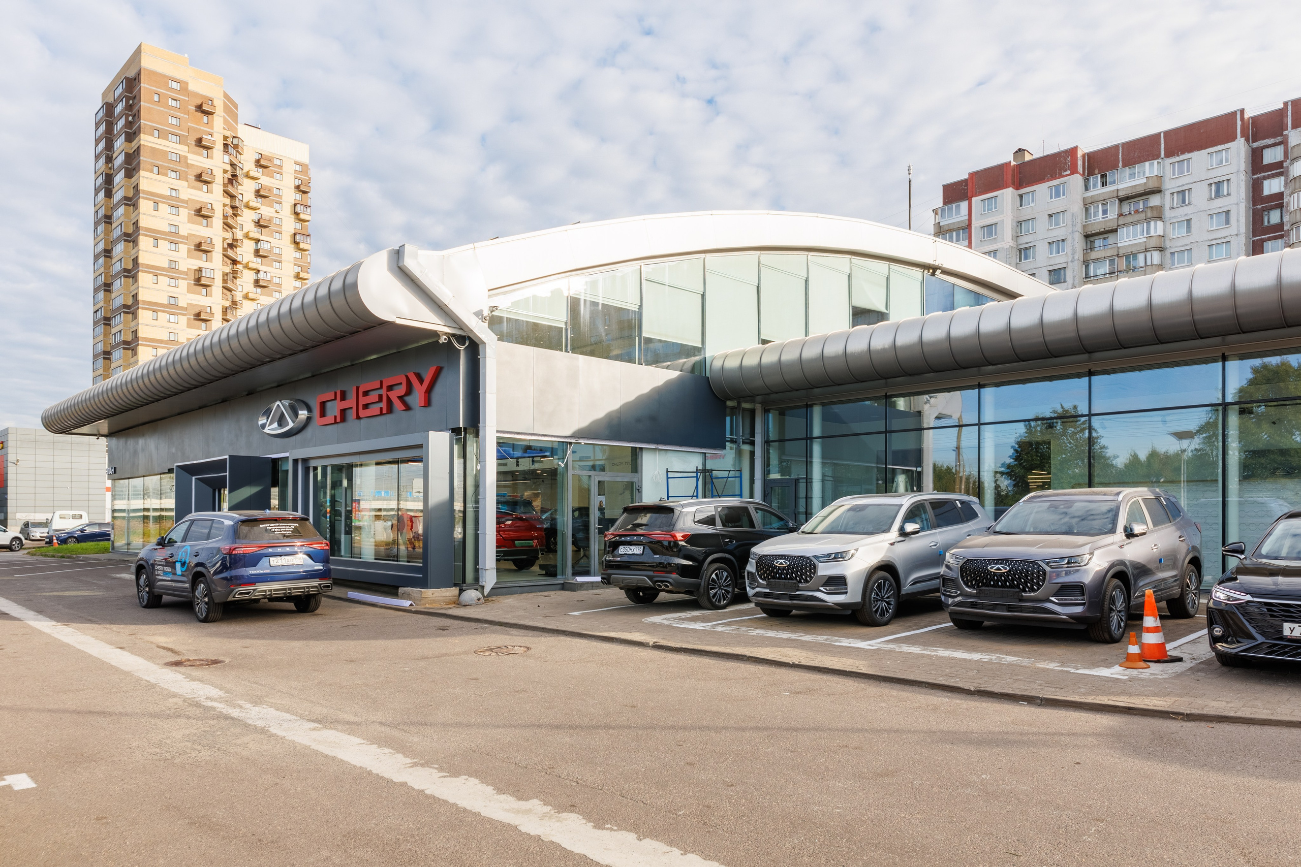 Фото для автомобильного дилерского центра в СПб
