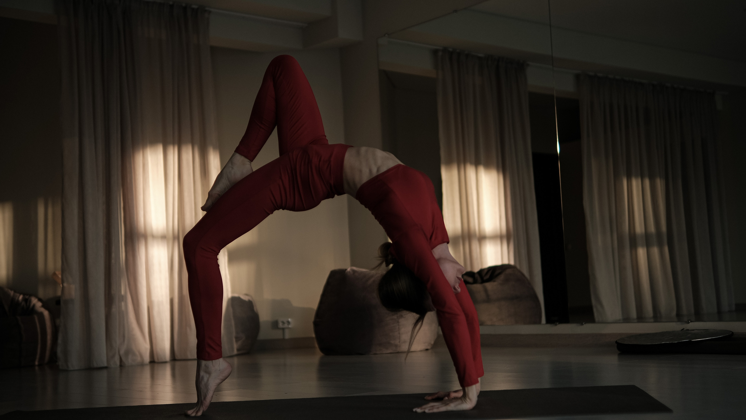 Съемка для тренера по растяжке. Главная