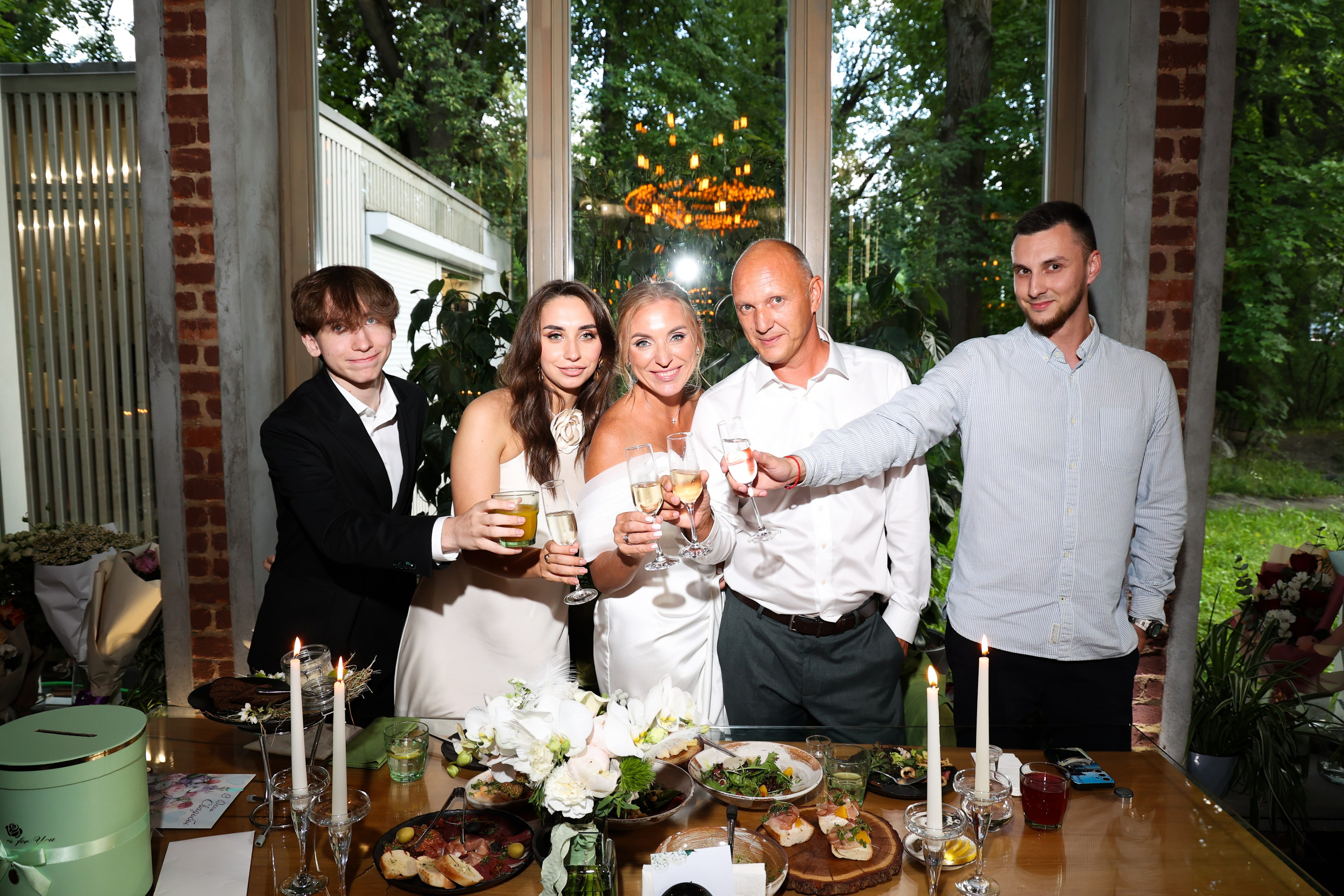 Илья&Олеся. Свадебный банкет. Сведебный и Event фотограф в Москве Бажина Ирина