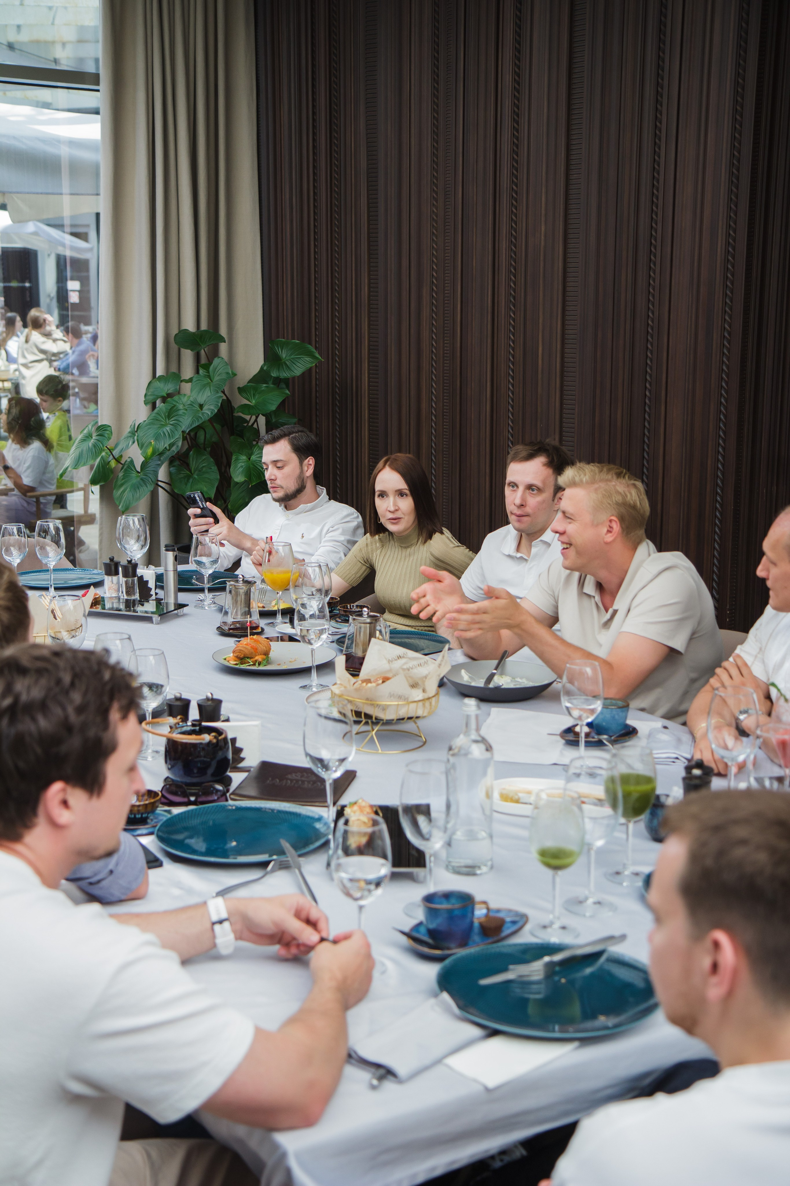 Бизнес-завтрак Германа Гаврилова. Фотограф Москва — личные фотосессии, лавстори в студии