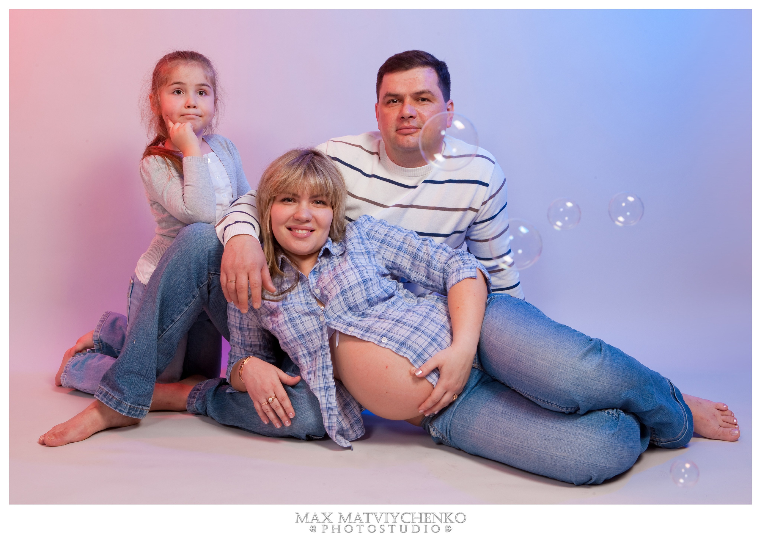 Фотосессия во время беременности от студии Love Story. Максим Матвийченко и Виктория Басова профессионалы своего дела