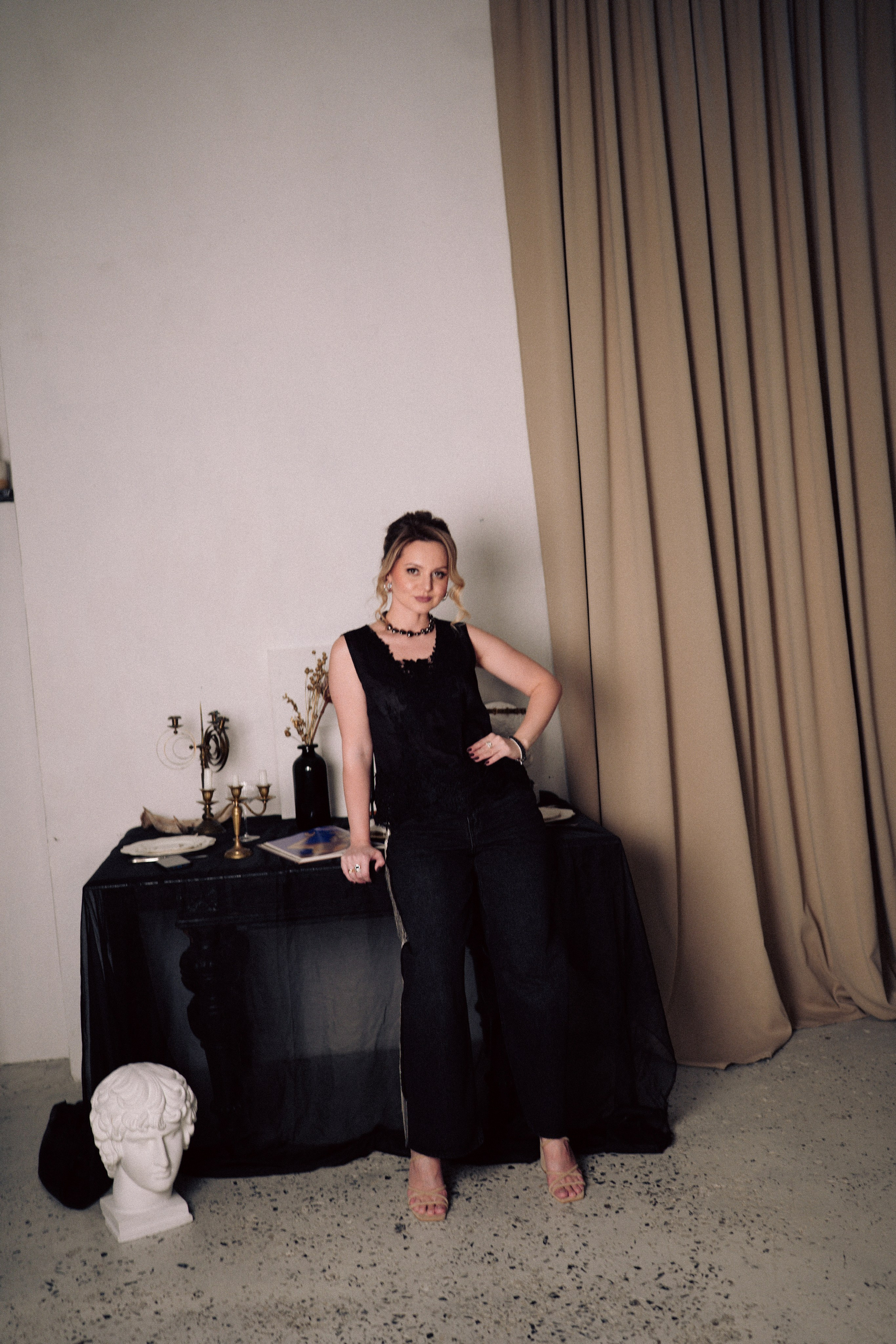 НОВОГОДНЯЯ ФОТОСЕСИИЯ В СТУДИИ ДЛЯ ДЕВУШКИ И ПРОГУЛКА ПО ЧЕРНЫШЕВСКОЙ. Профессиональный фотограф, Санкт-Петербург — Виктория Богомолова