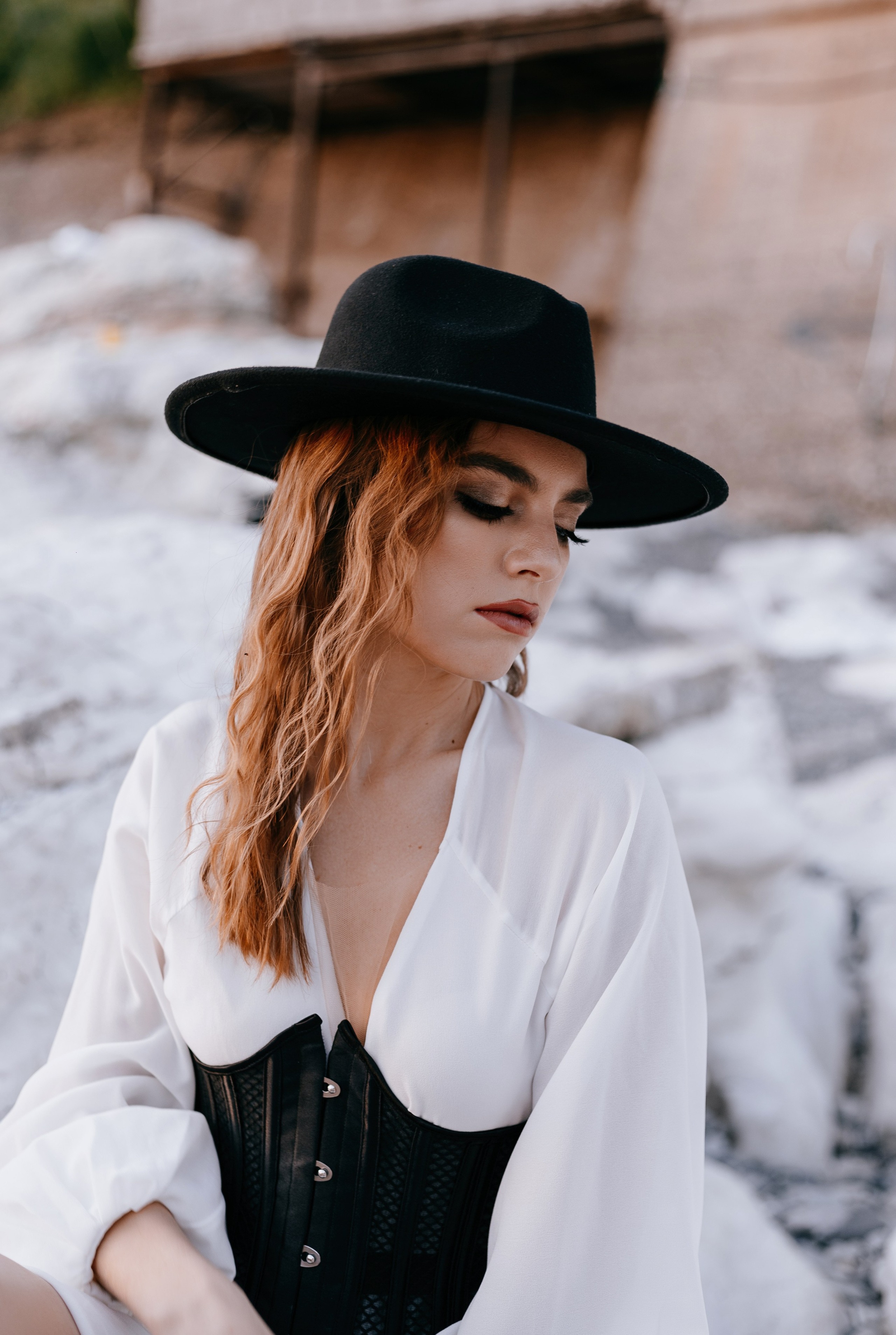 На белых скалах. Photographer Victoria Slavnova
