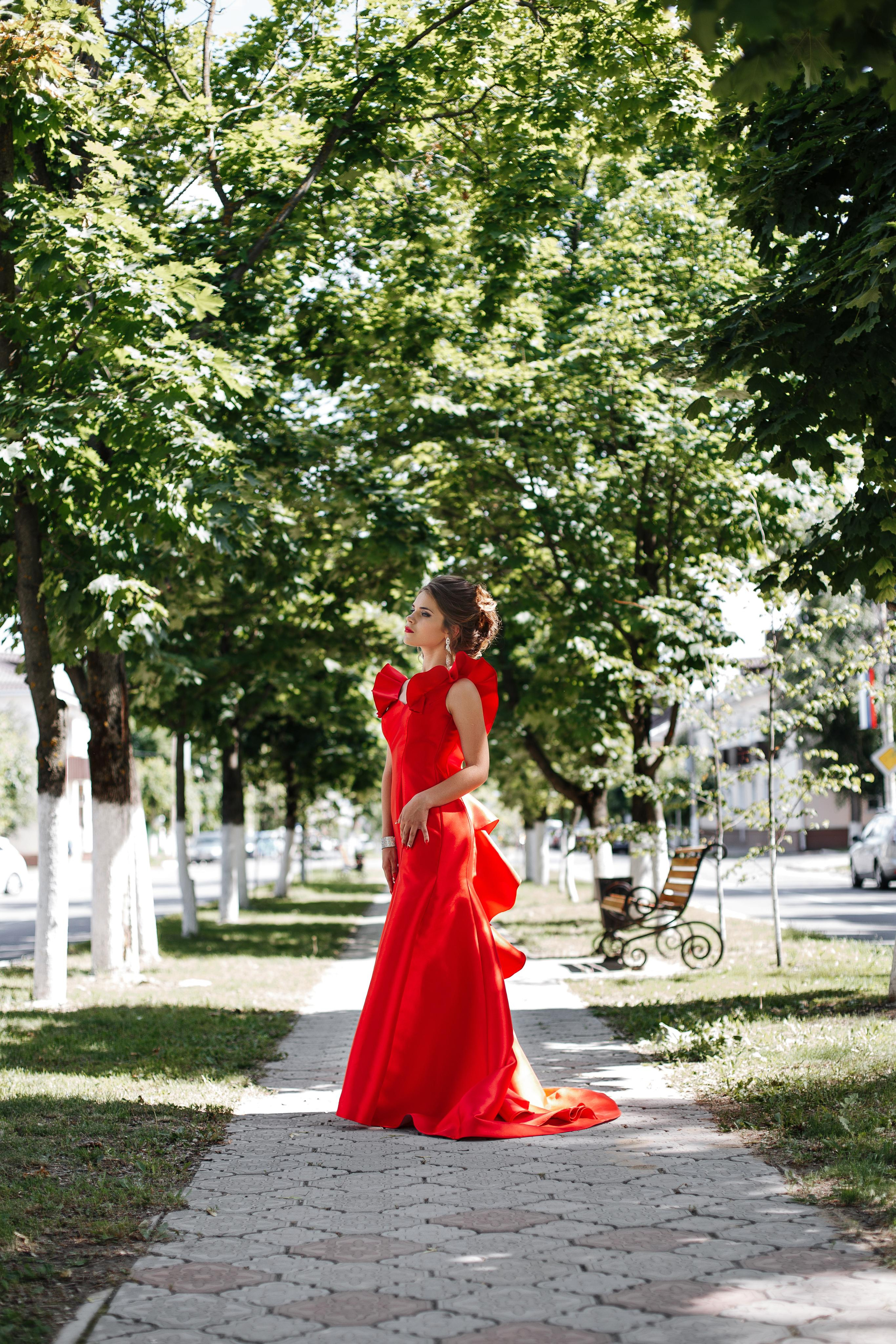 Девушка в красном. Свадебный и семейный фотограф в городе Воронеж. Ирина Боловина