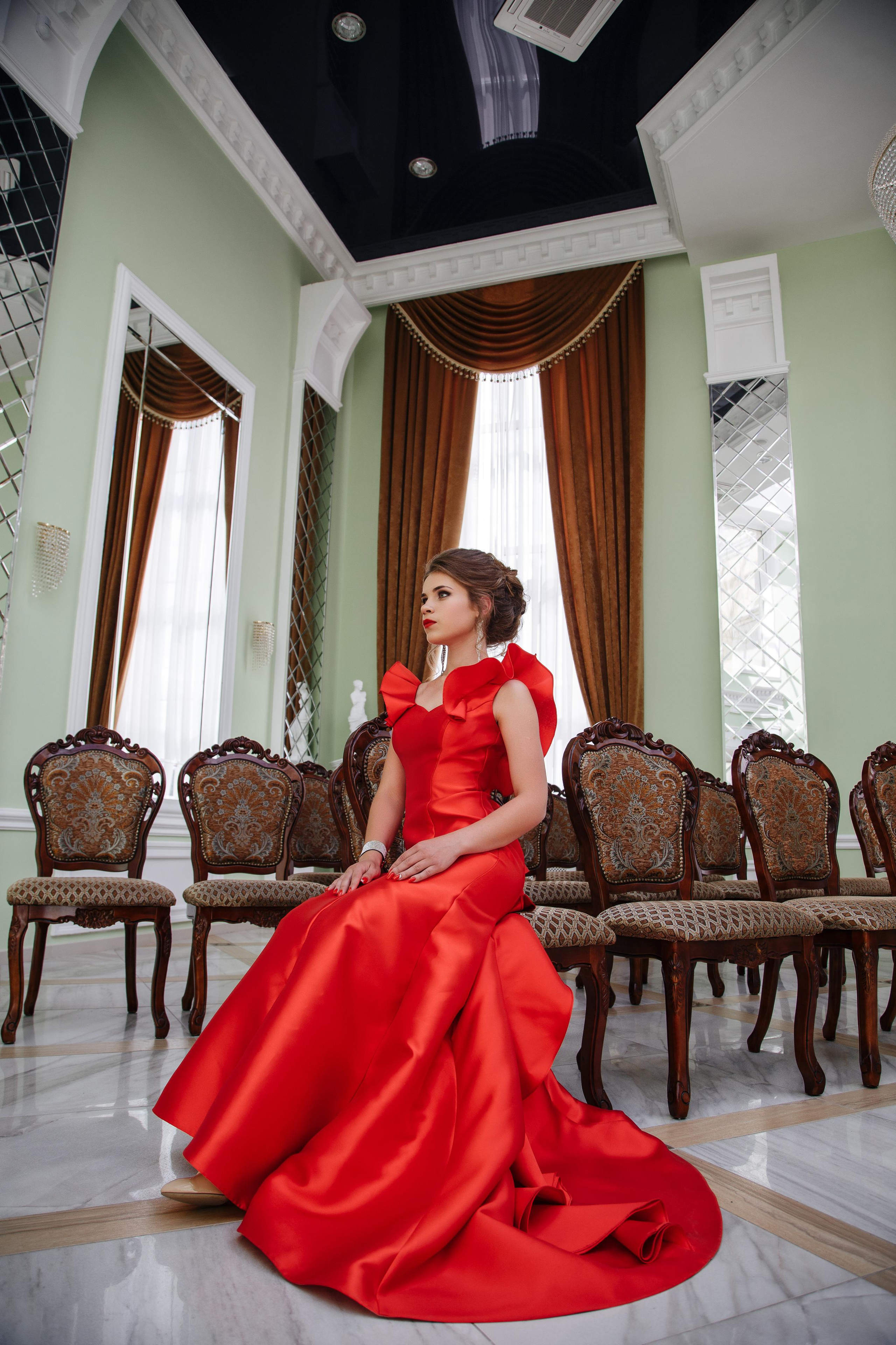 Девушка в красном. Свадебный и семейный фотограф в городе Воронеж. Ирина Боловина