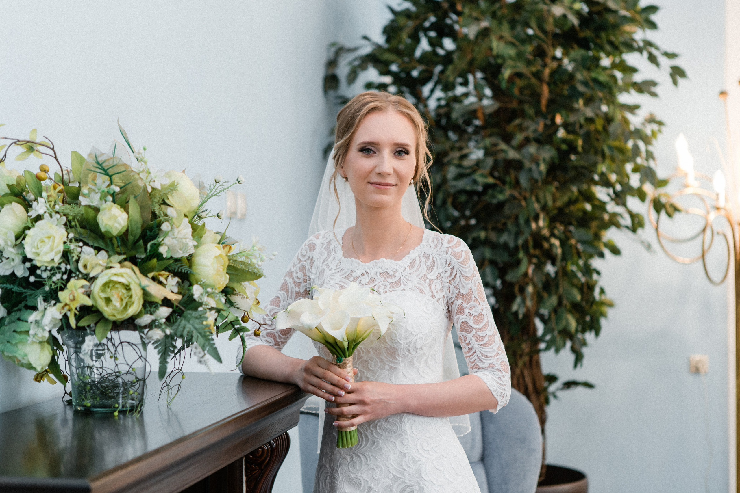 Свадебная фотосессия Сергея и Елены. Наш свадебный день. Видеосъемка и фотосъемка свадеб. Фотограф и оператор на свадьбу. Видеосъемка подкастов, собственная видео-фотостудии. Предметная фотосъемка