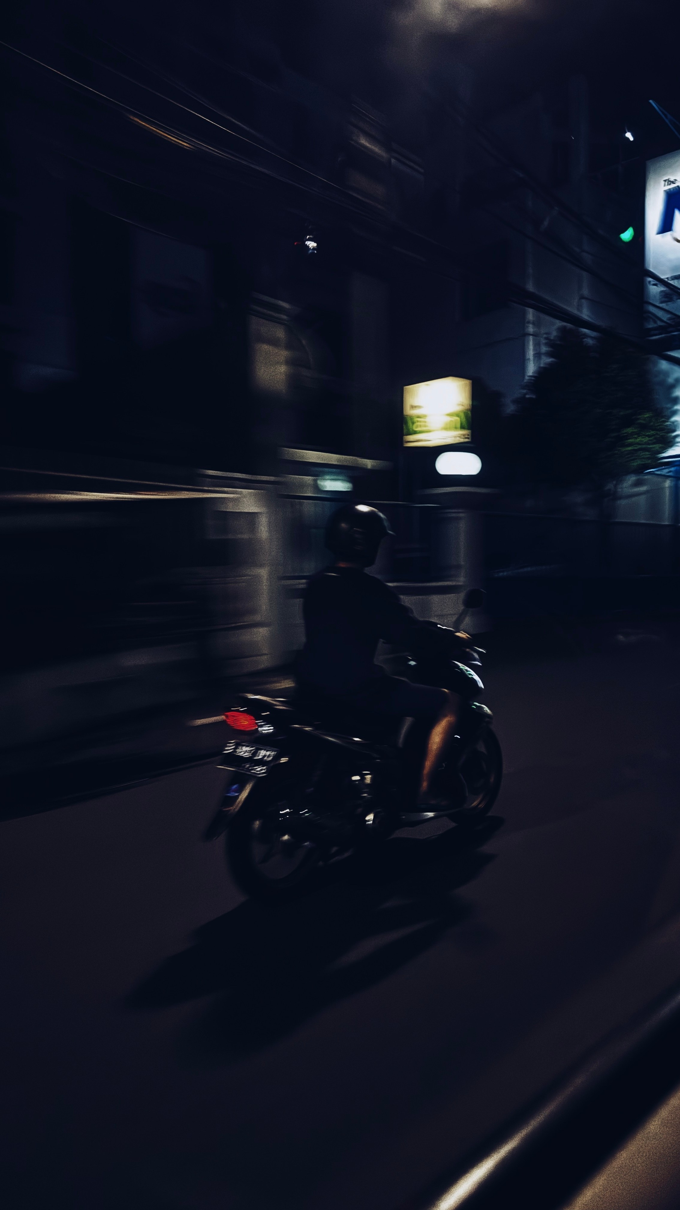 JAKARTA. Carolinetru