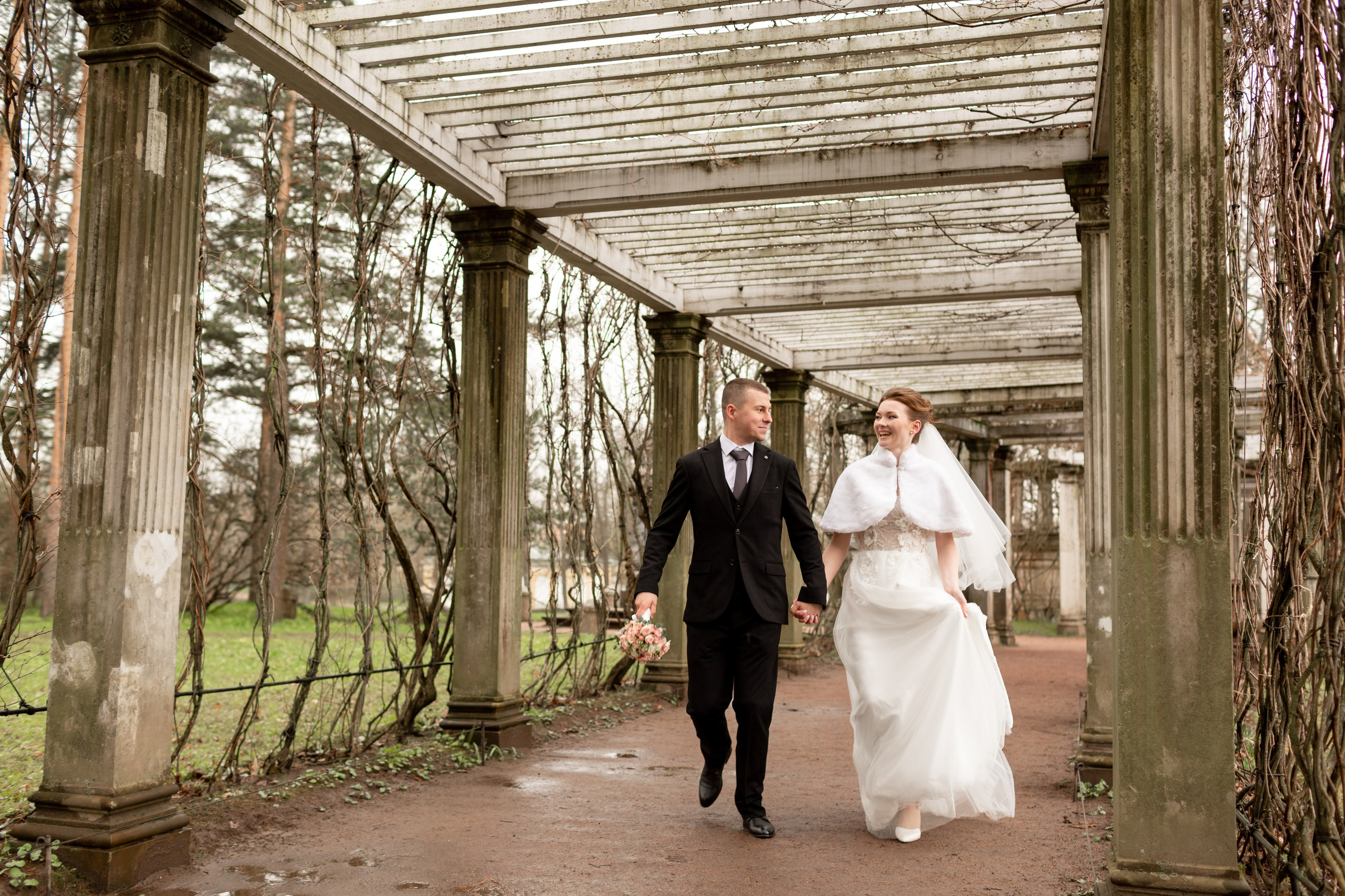 Свадебная фотосессия в Пушкине. Свадебный фотограф Кирилл Белый