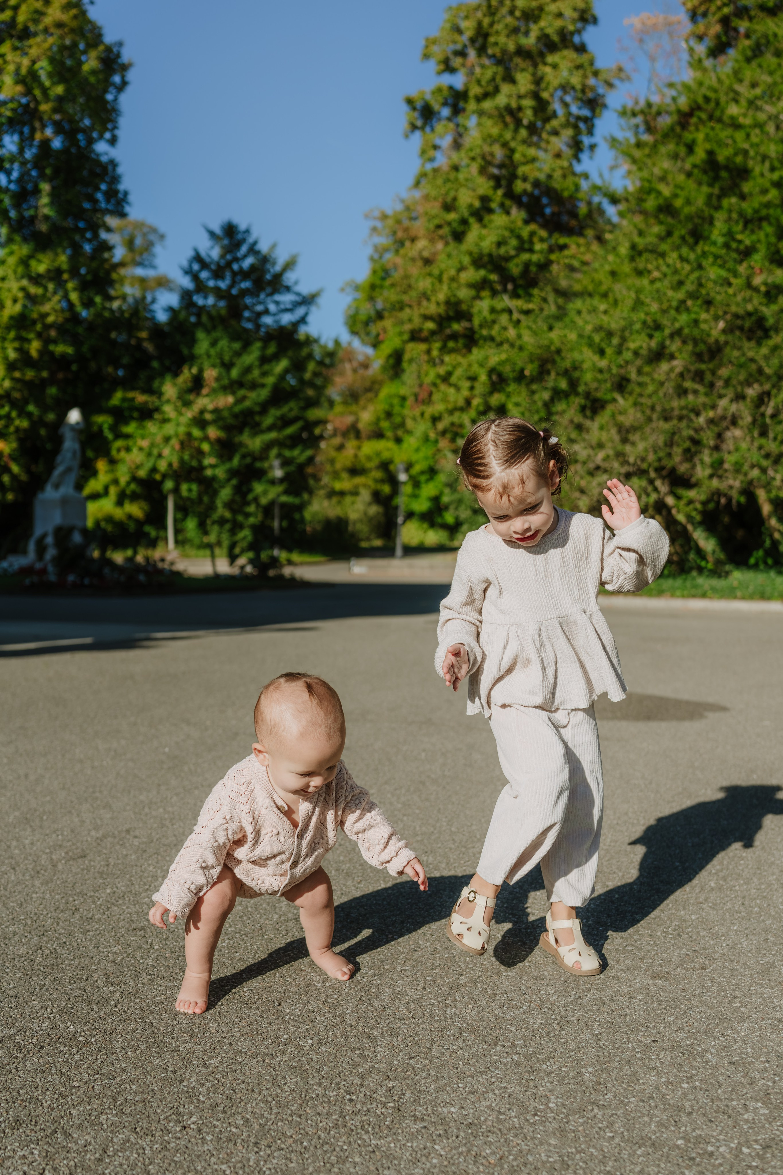Andie & Will with daughters. Профессиональный свадебный фотограф в Женеве и Швейцарии | Таня Вовчецкая