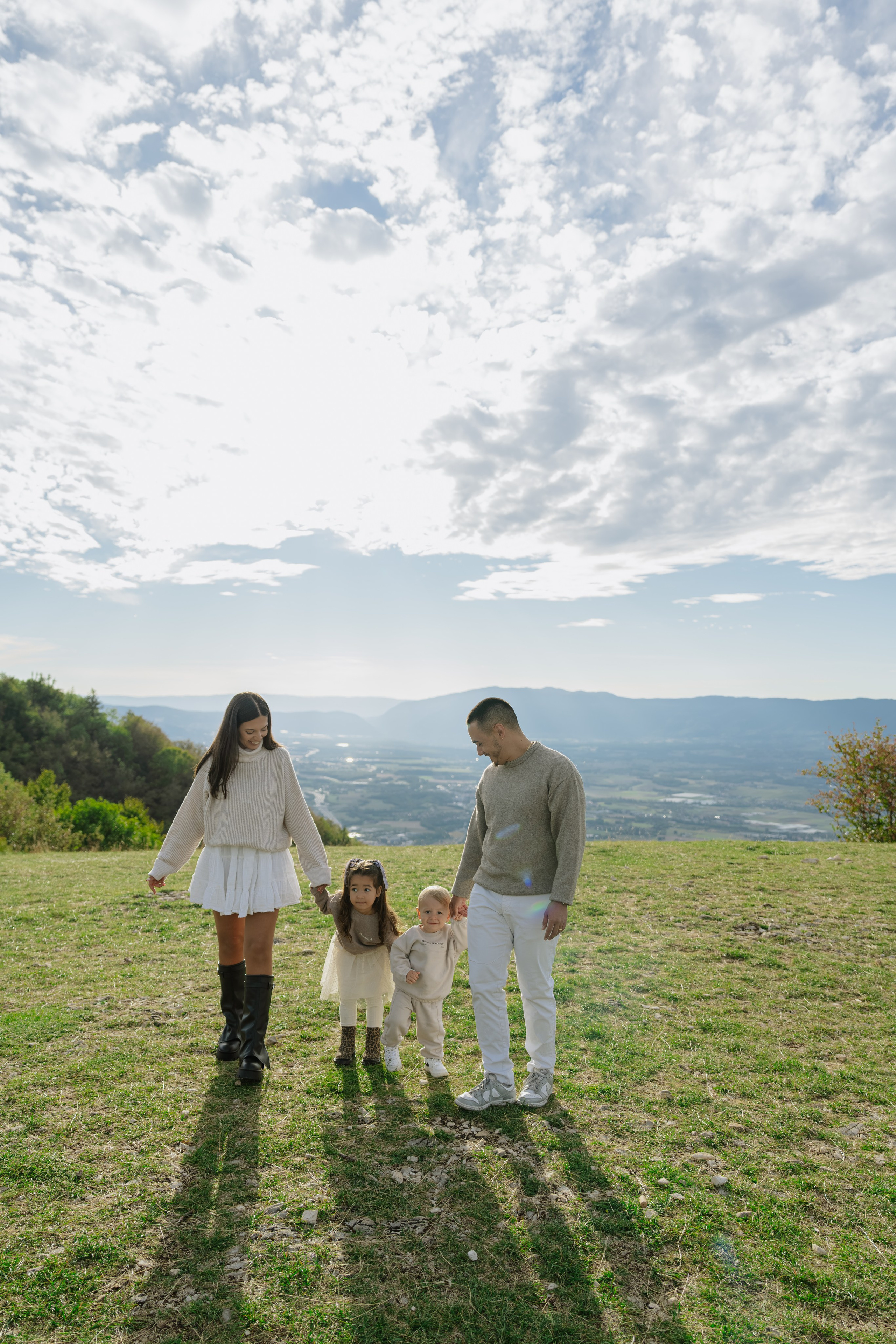 Yasmina, Ludovic & Mia, Liam. Профессиональный свадебный фотограф в Женеве и Швейцарии | Таня Вовчецкая